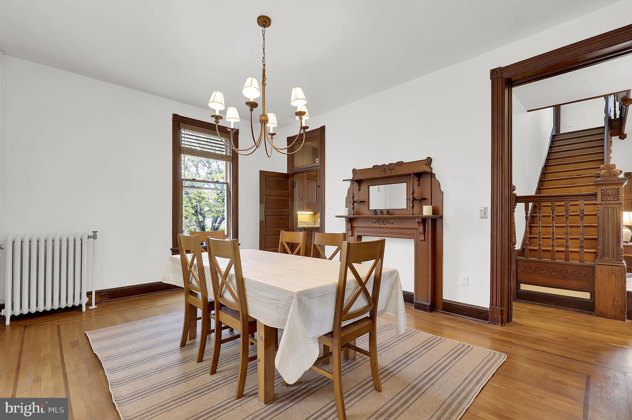 MIDDLETOWN - Residential