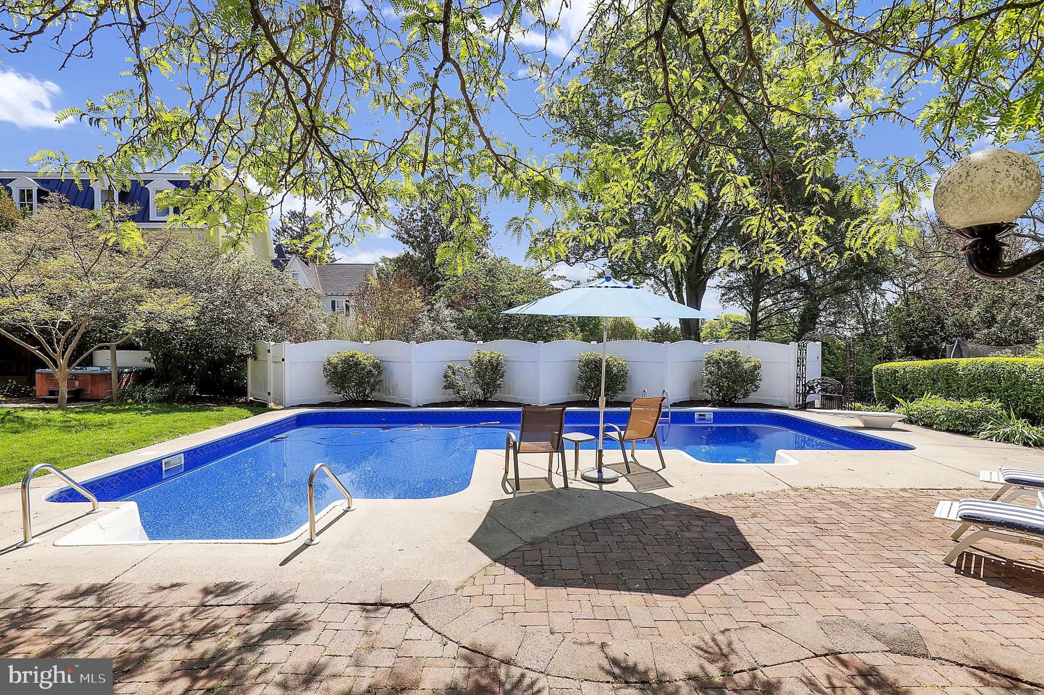 MIDDLETOWN - Residential