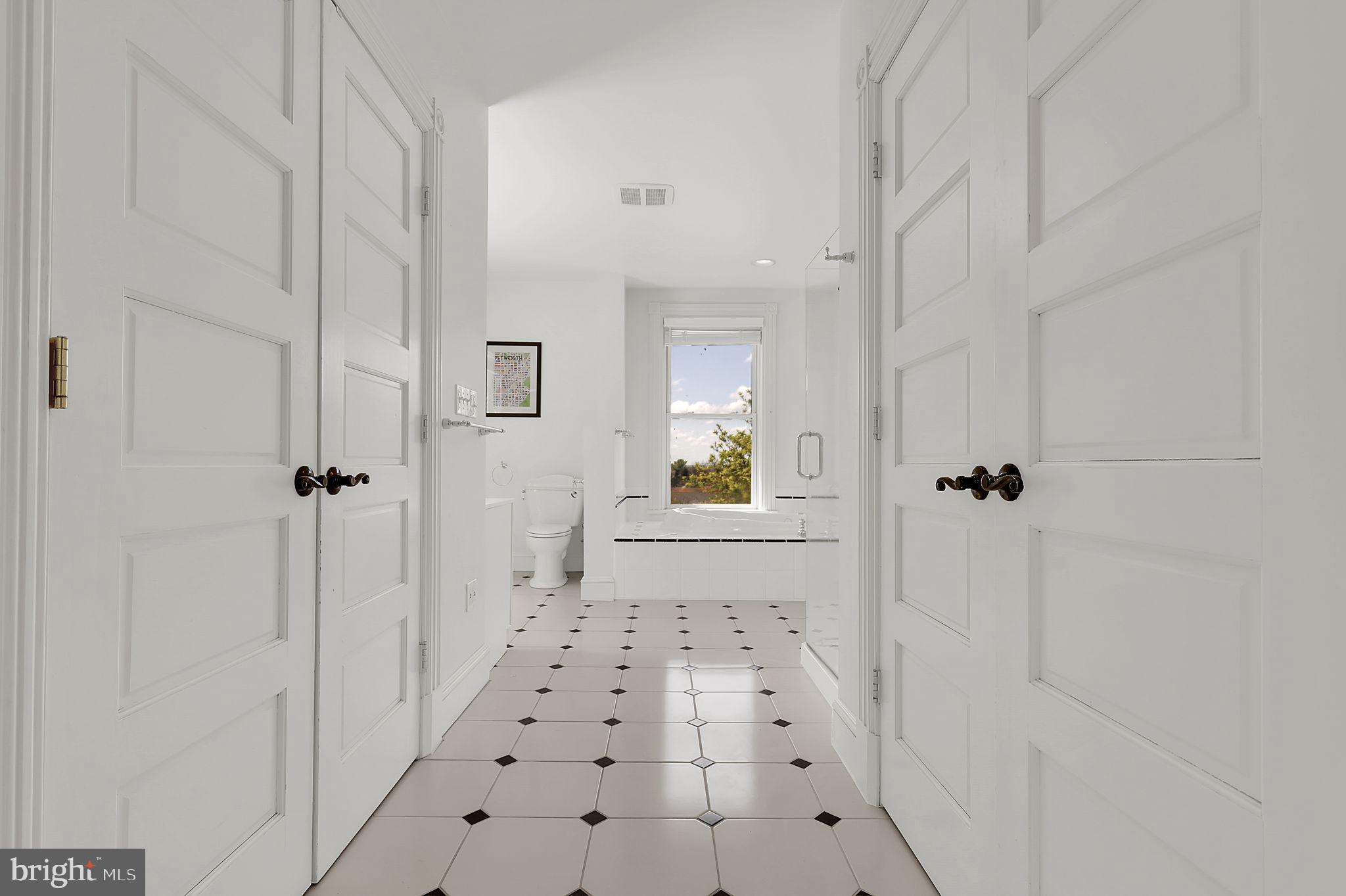 MIDDLETOWN - Residential