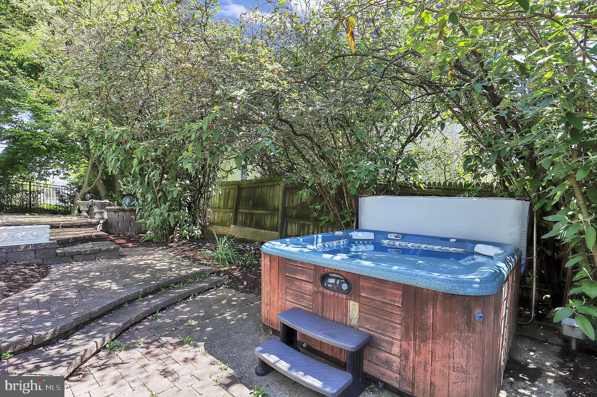 MIDDLETOWN - Residential