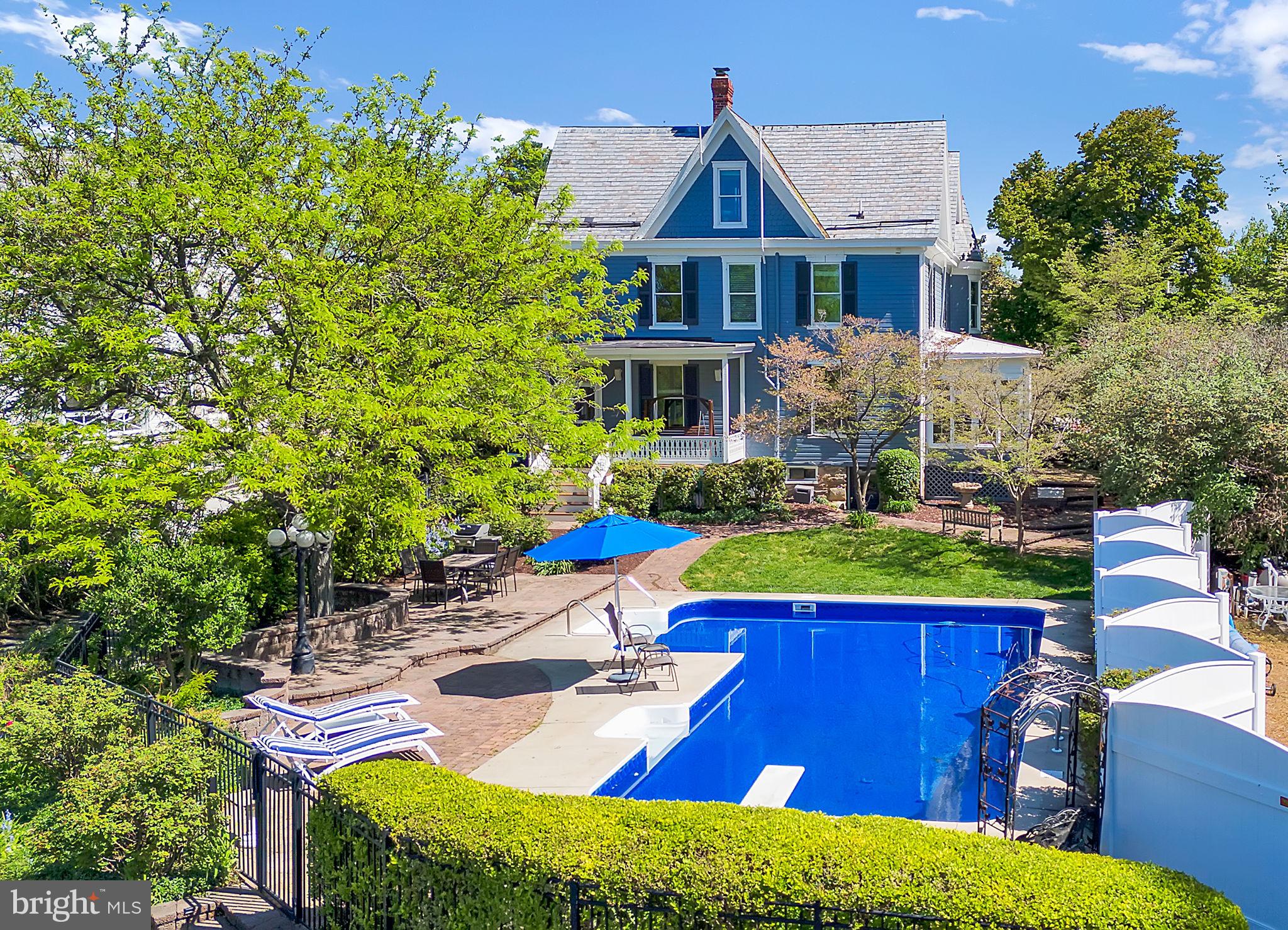 MIDDLETOWN - Residential