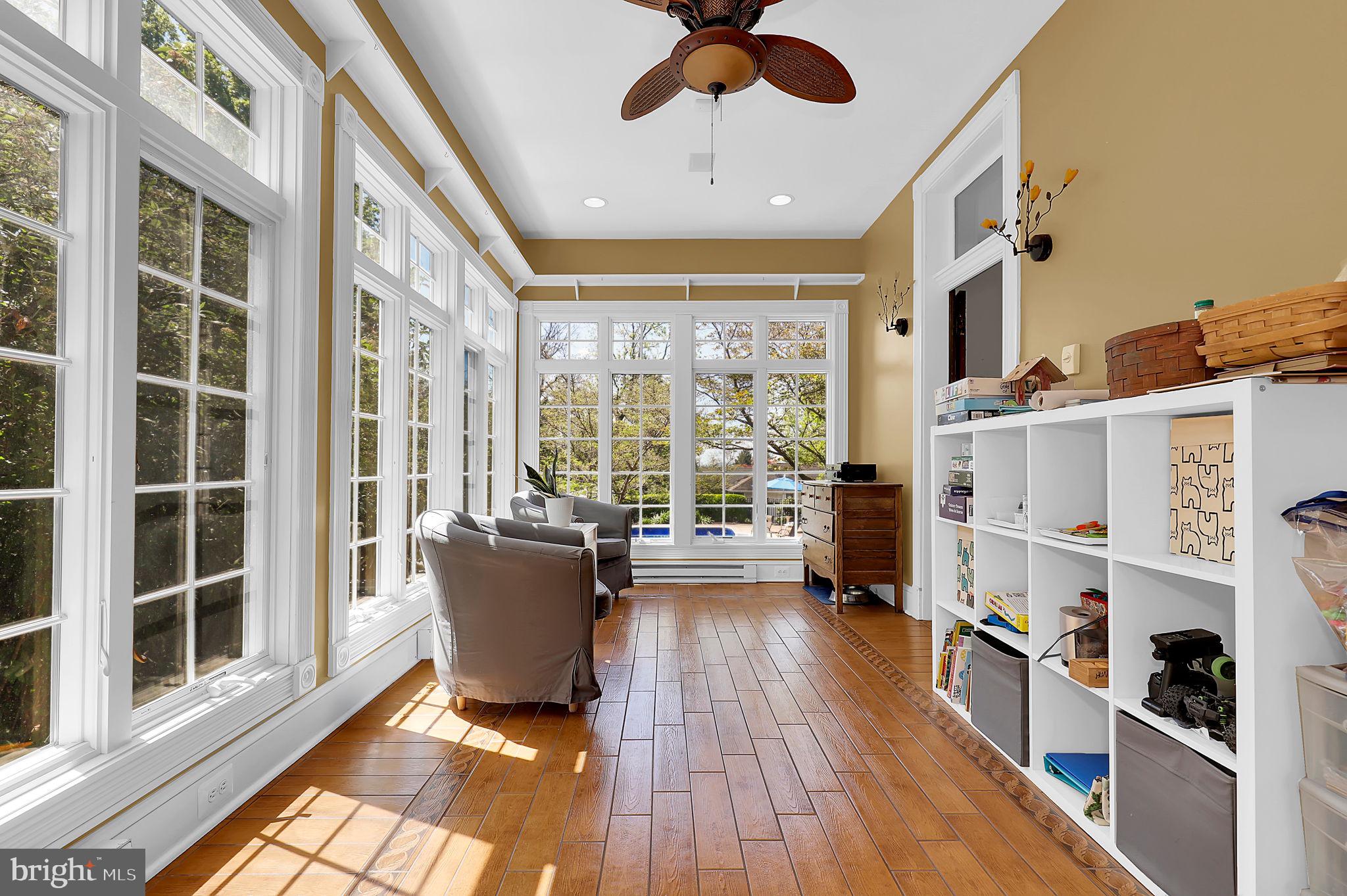 MIDDLETOWN - Residential