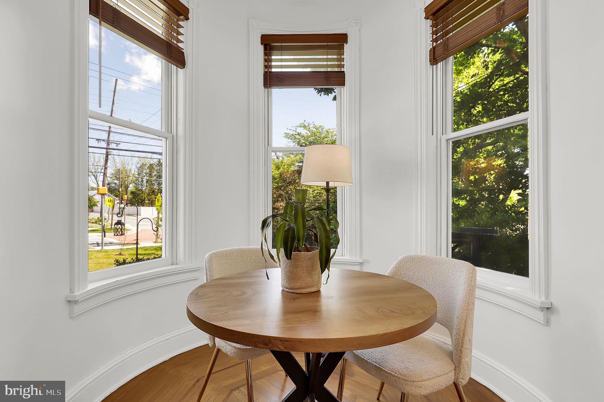 MIDDLETOWN - Residential