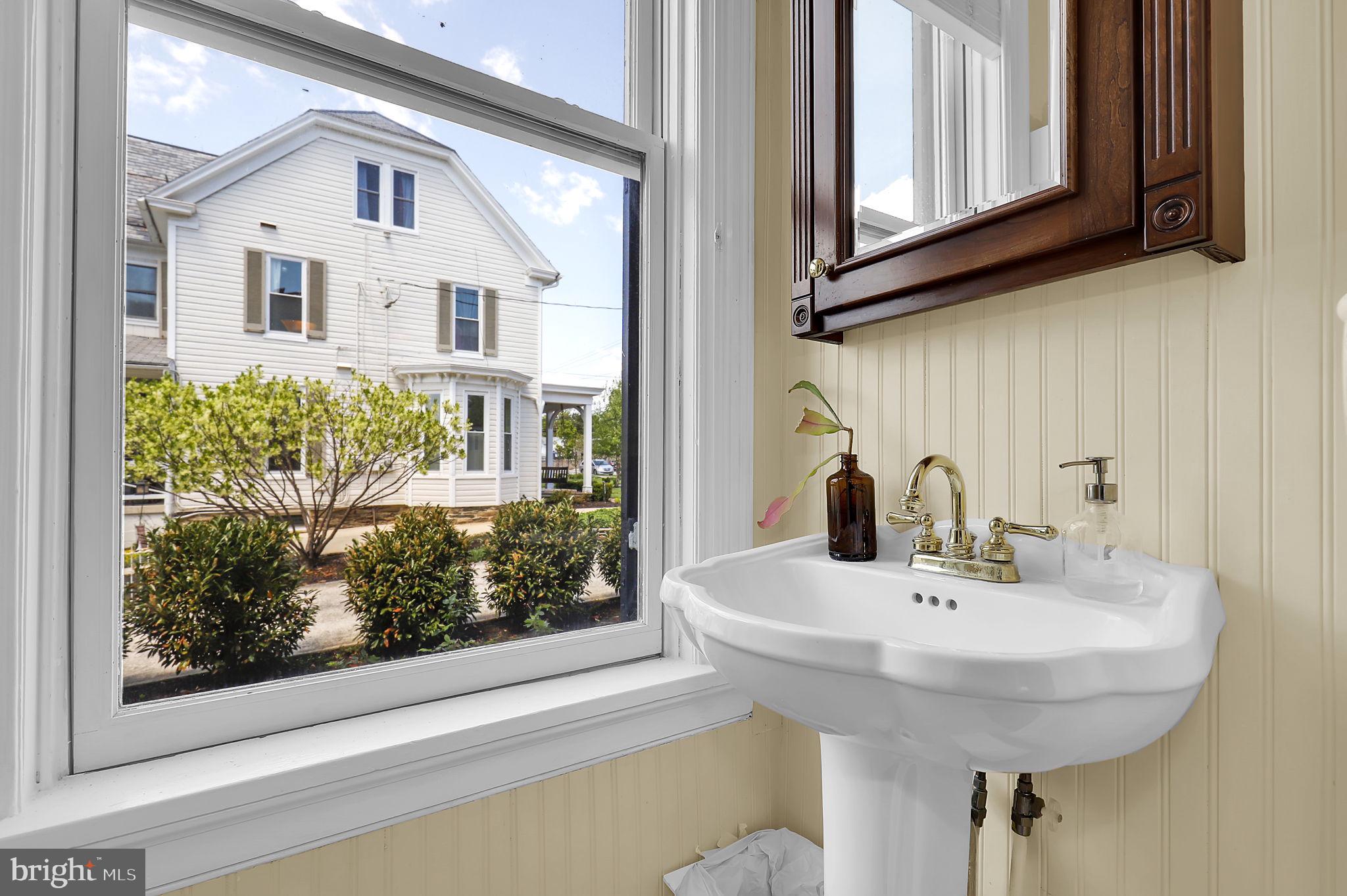 MIDDLETOWN - Residential