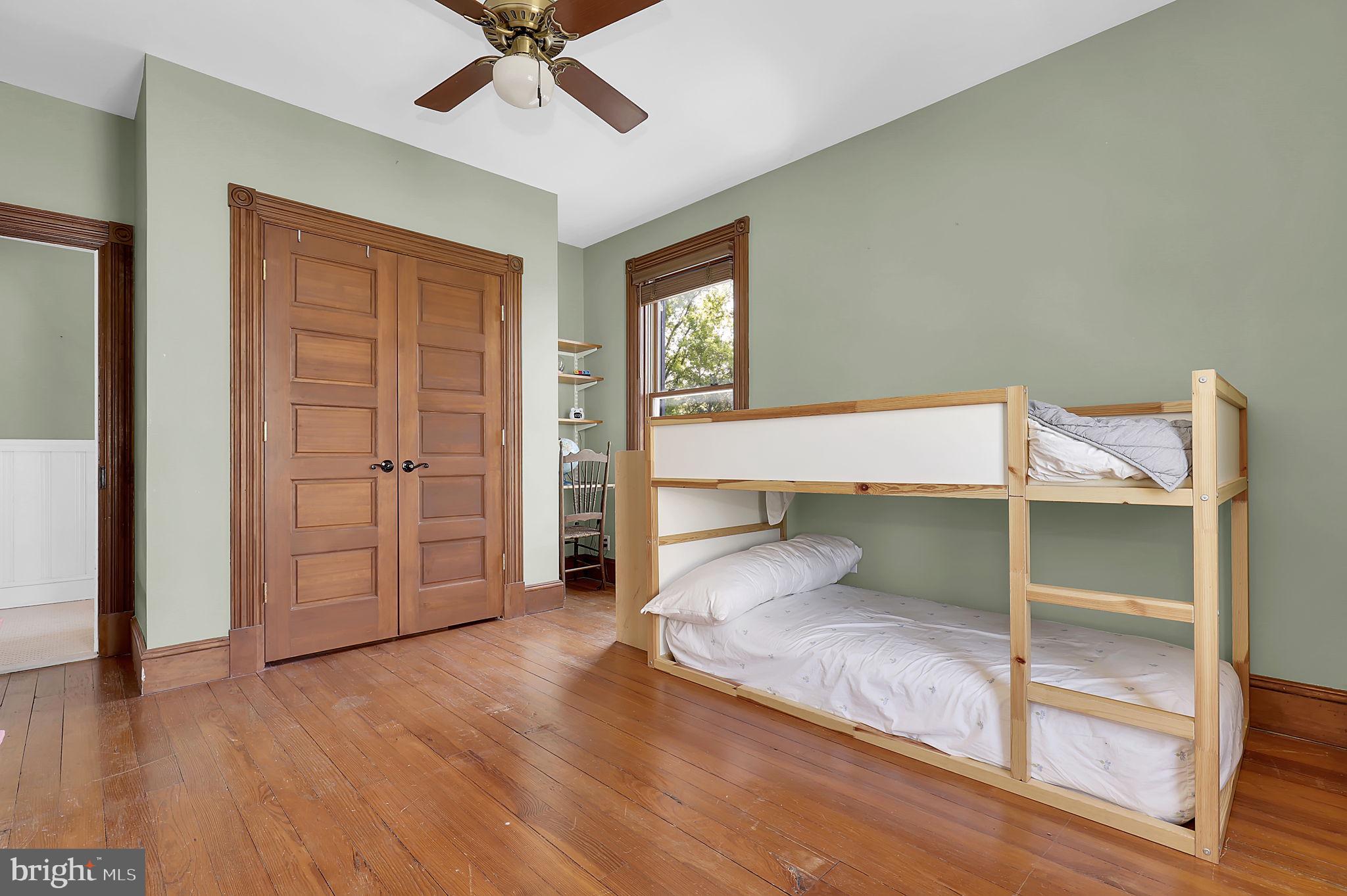 MIDDLETOWN - Residential