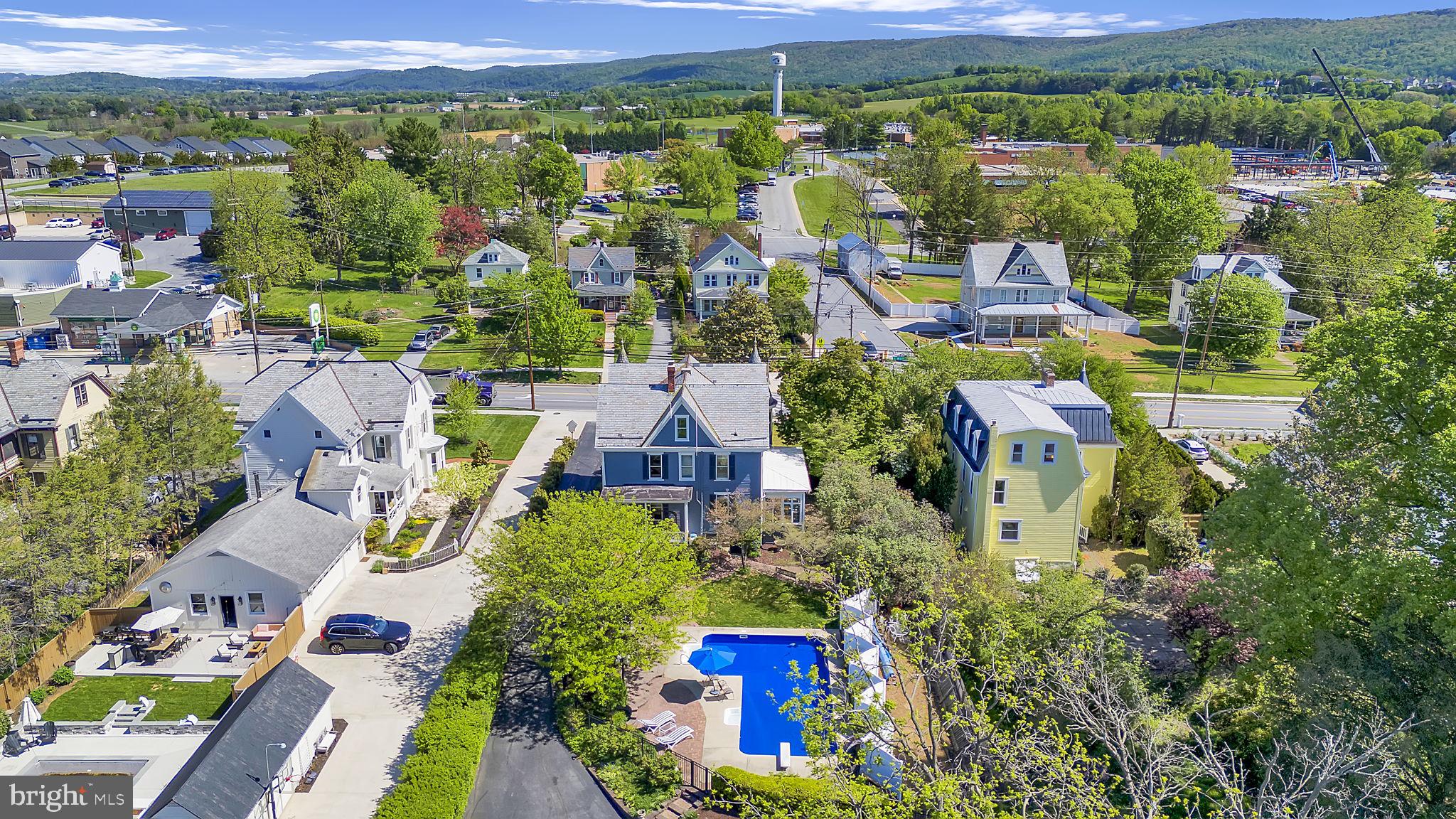 MIDDLETOWN - Residential