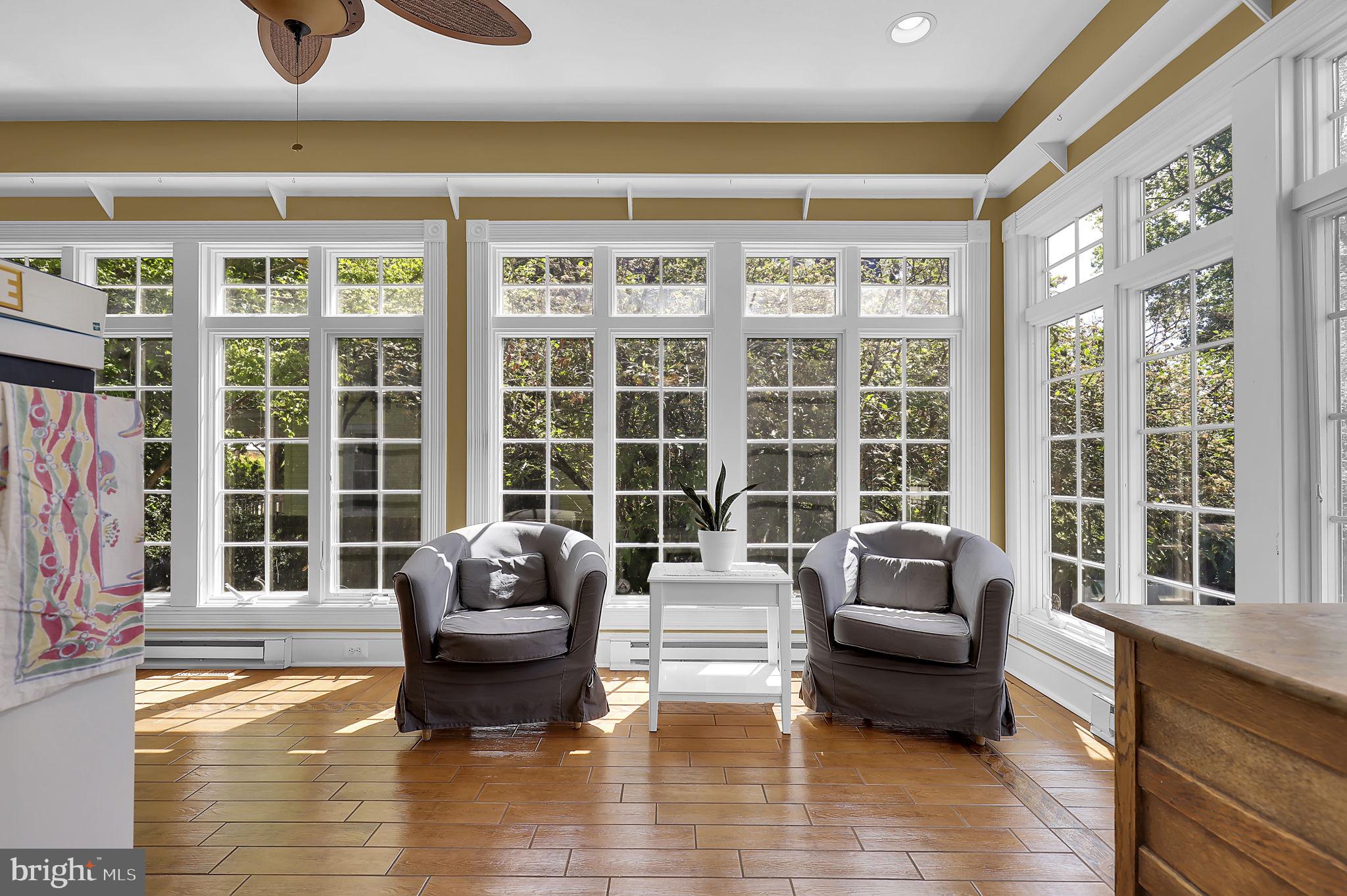 MIDDLETOWN - Residential