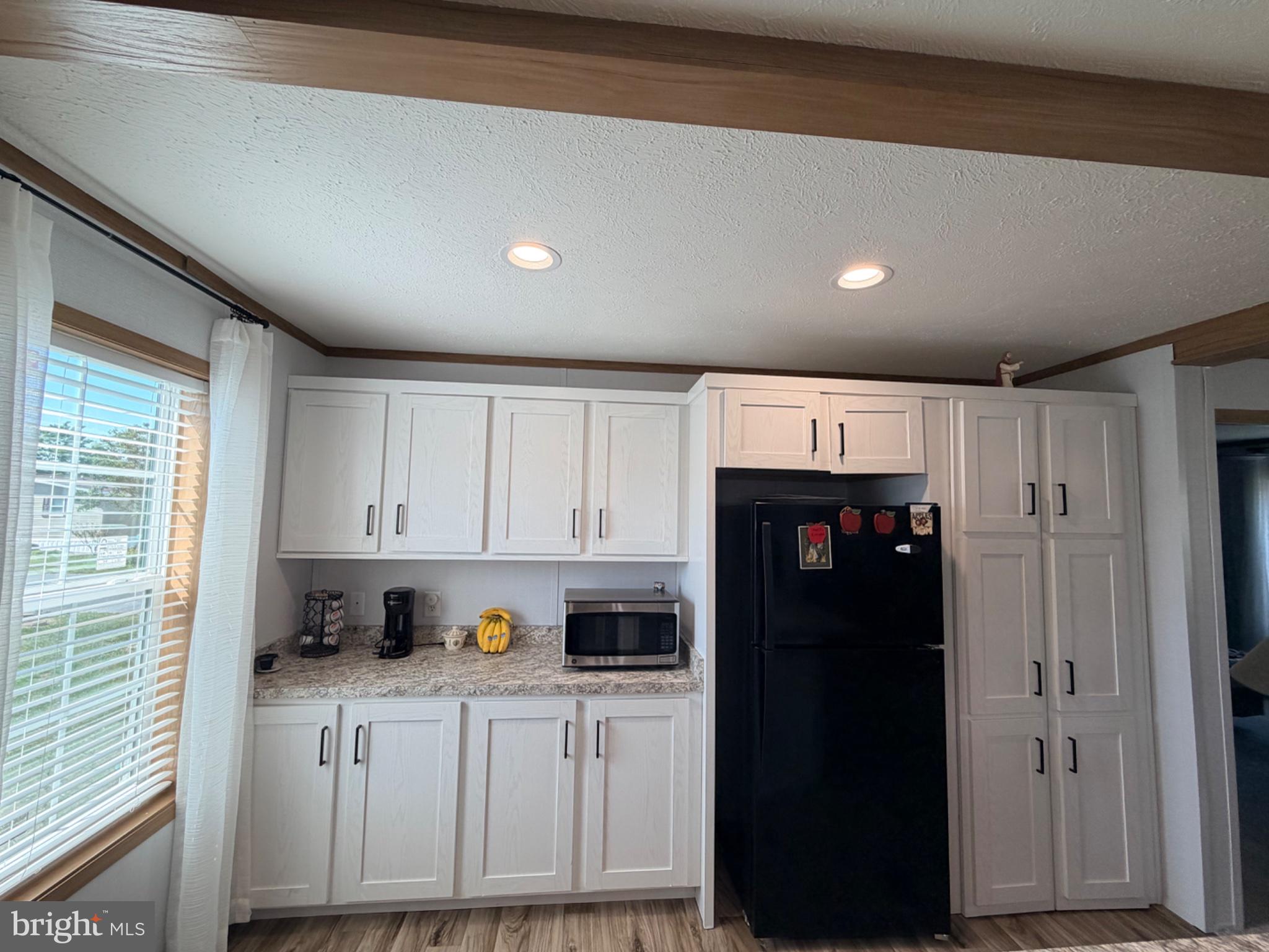 320 VALENTINE DRIVE