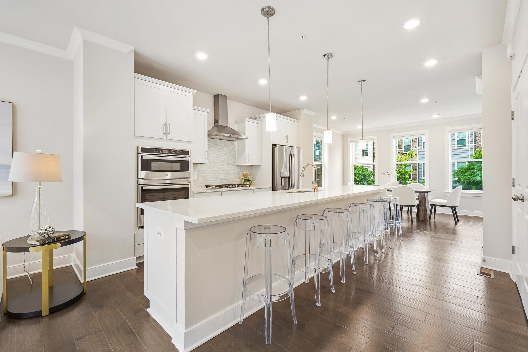 CROWN - Residential