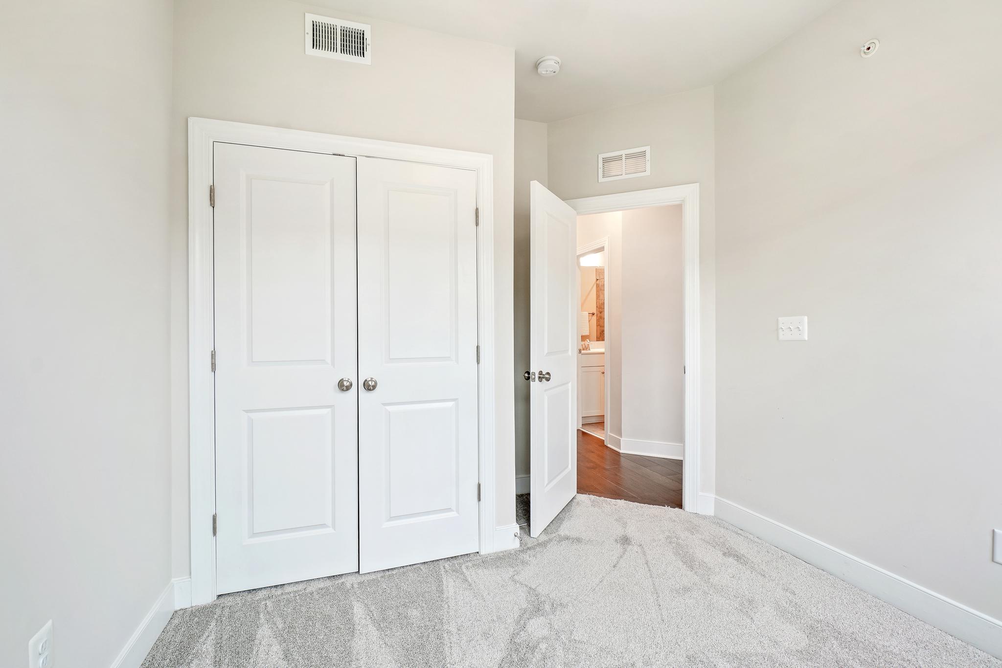 CROWN - Residential