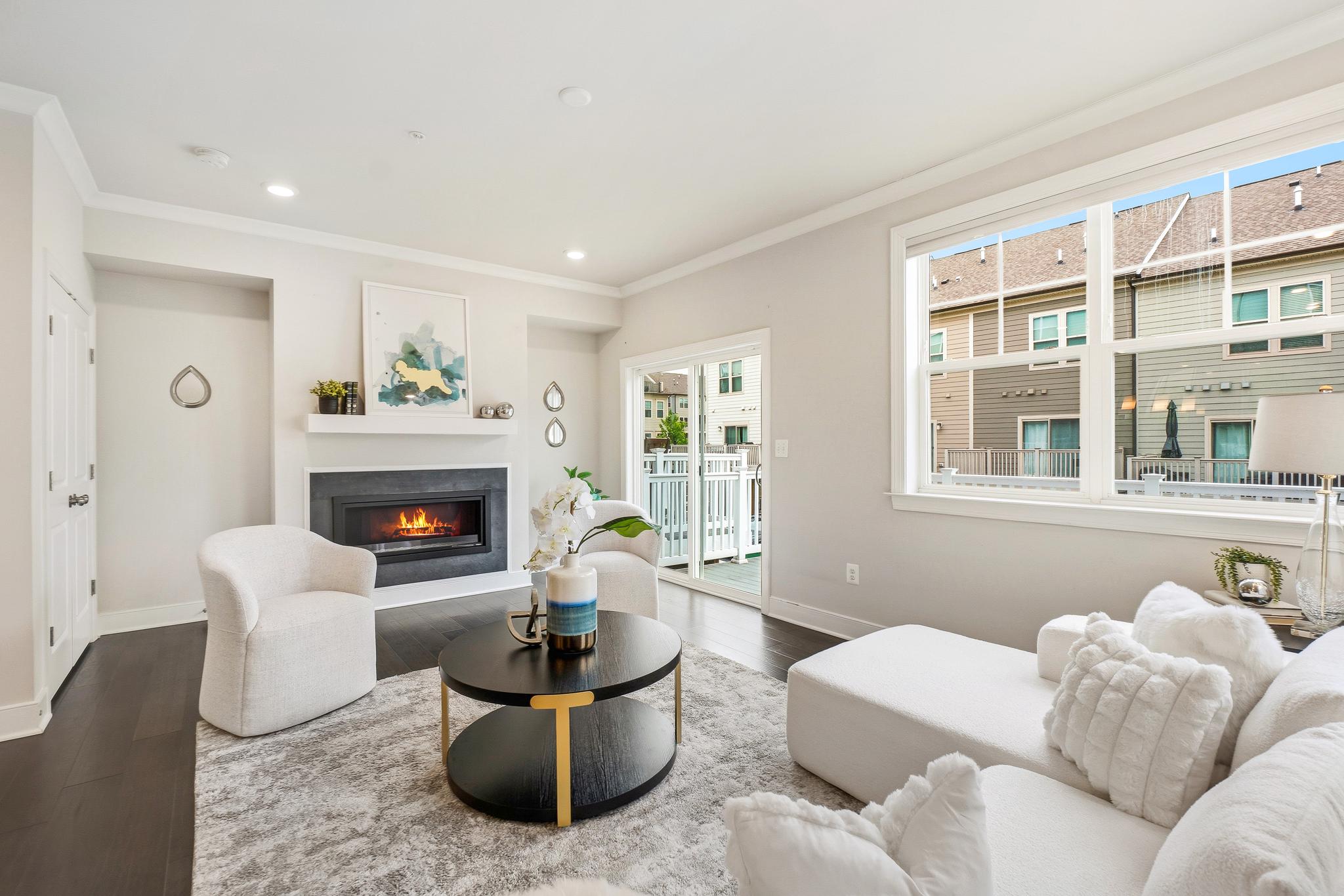 CROWN - Residential