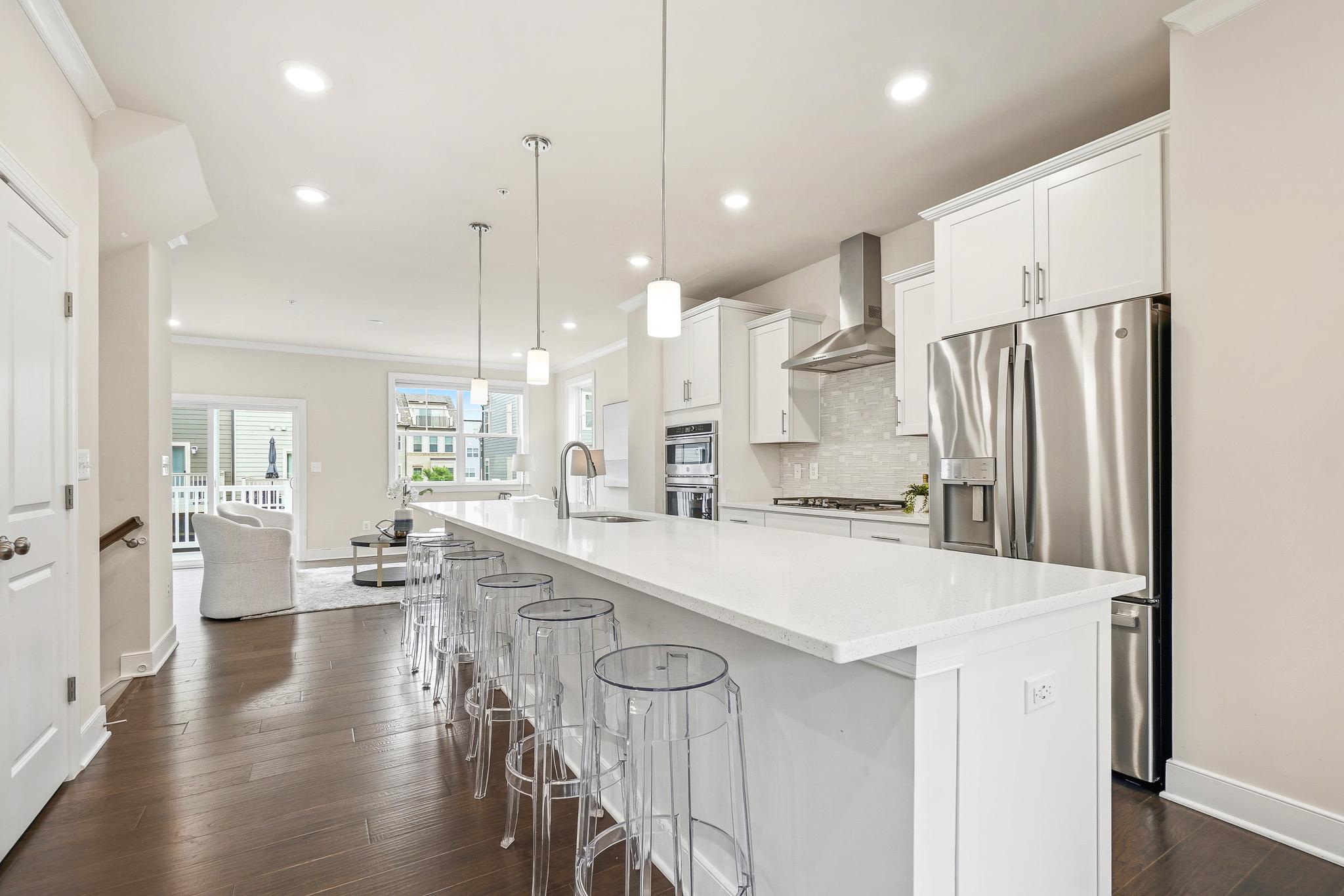 CROWN - Residential