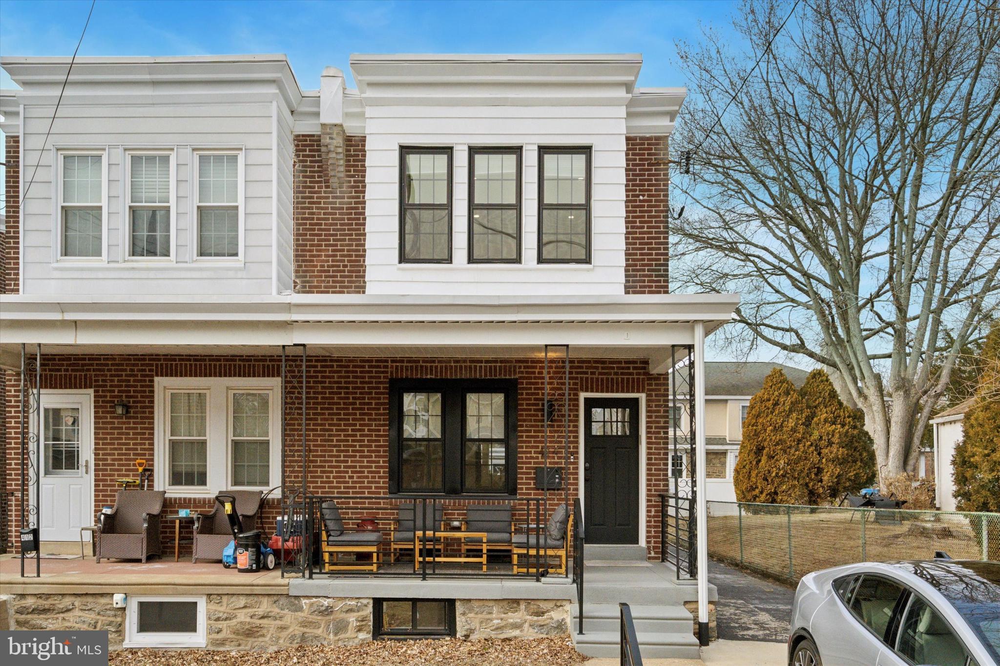 ROXBOROUGH - Residential