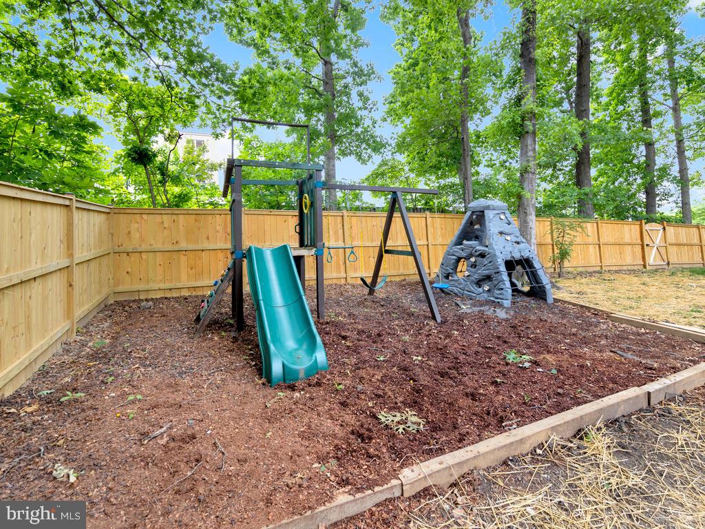 AQUIA HARBOUR - Residential