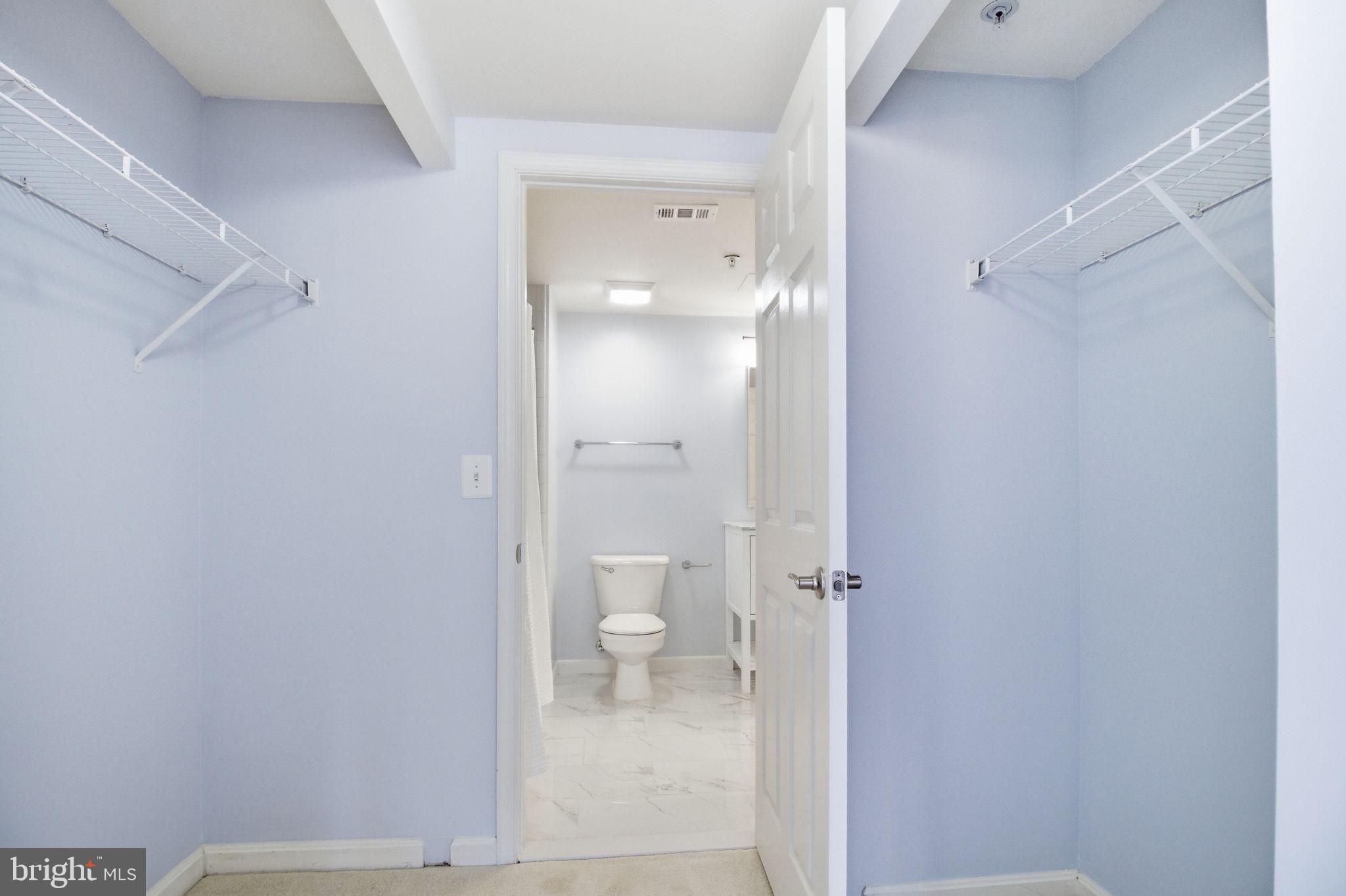 LEXINGTON SQUARE - Residential