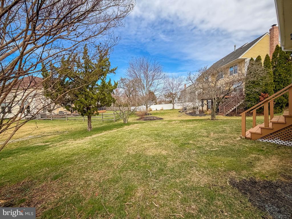 LAUREL OAKS - Residential