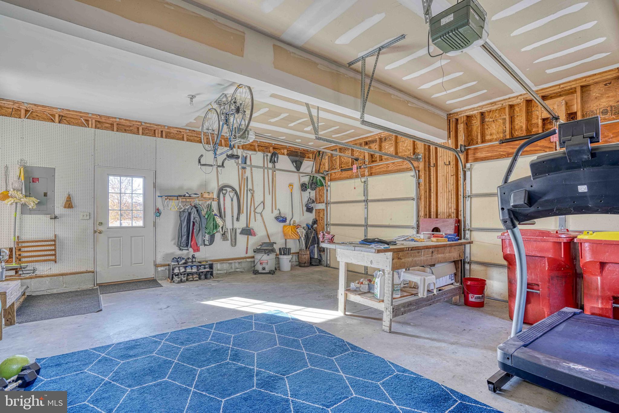 HOLLY BRANCH II - Residential