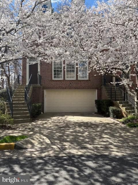 2792 THAXTON LANE OAKTON VA 22124