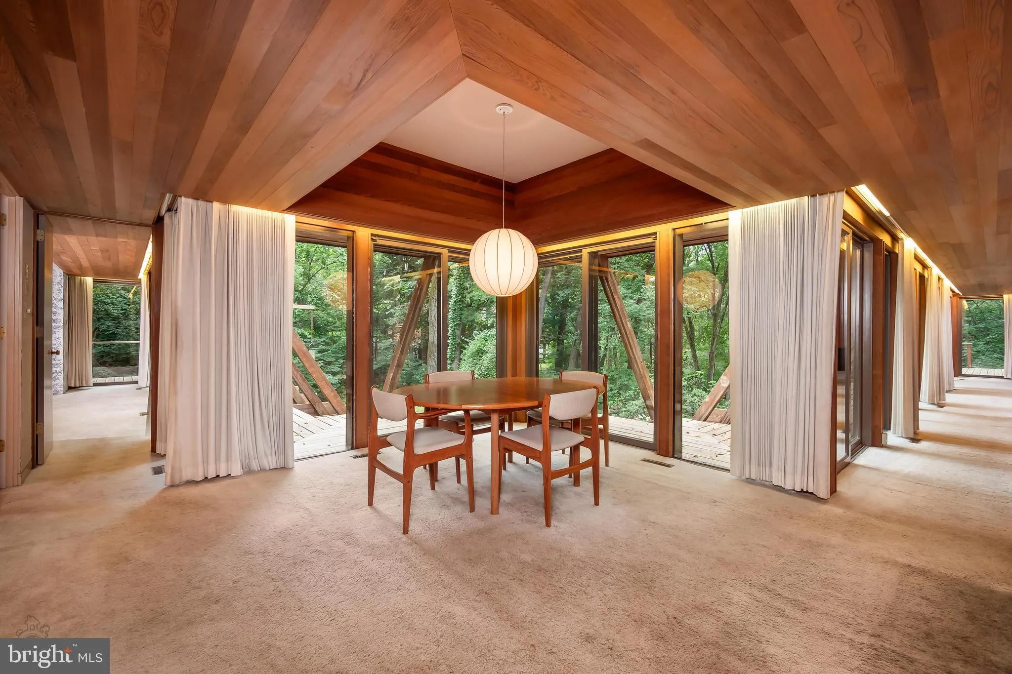 Allentown, Pennsylvania 18103, United States, 3 Bedrooms Bedrooms, ,4 BathroomsBathrooms,Residential,Active,169198