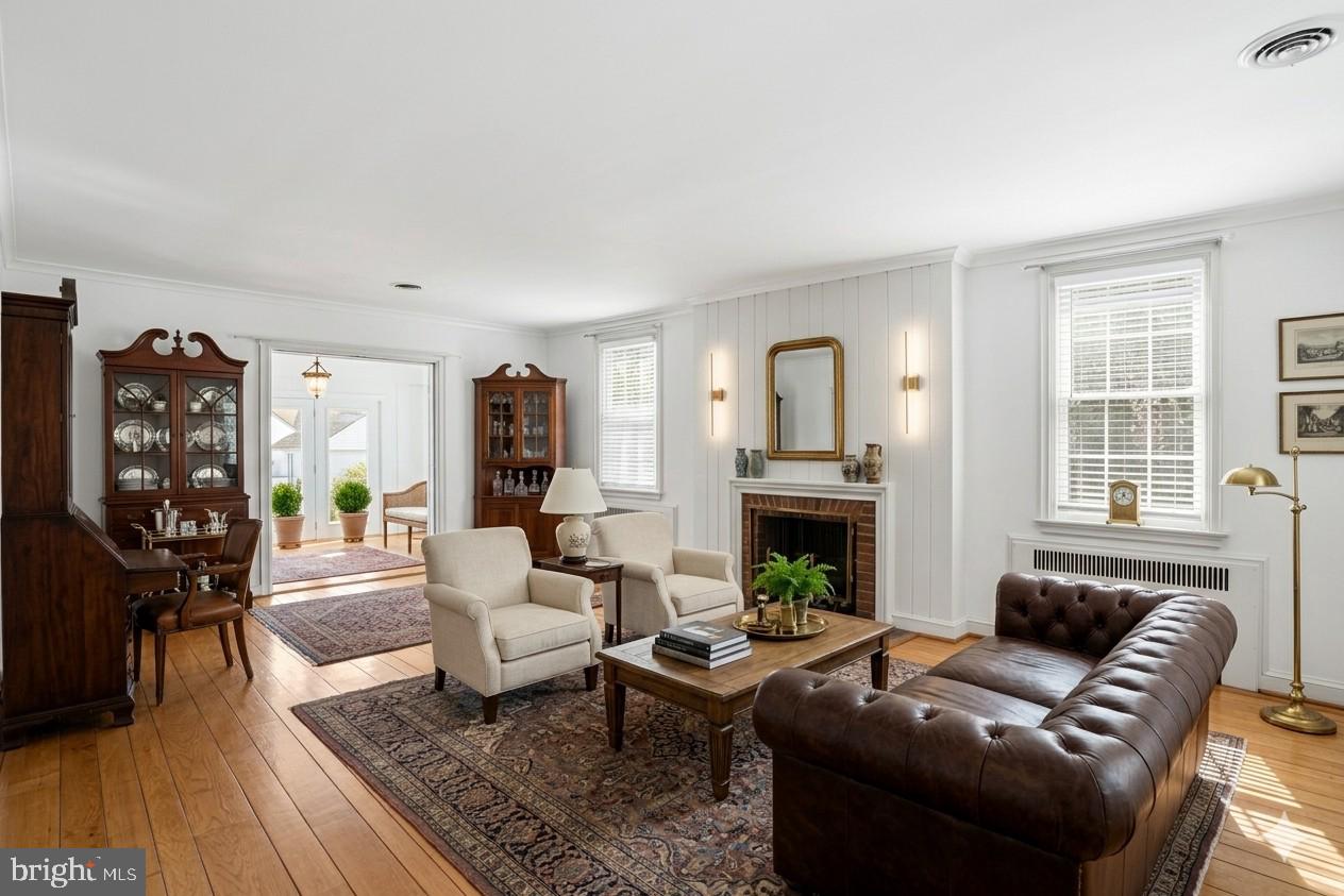 2116 BRANCH AVENUE SE