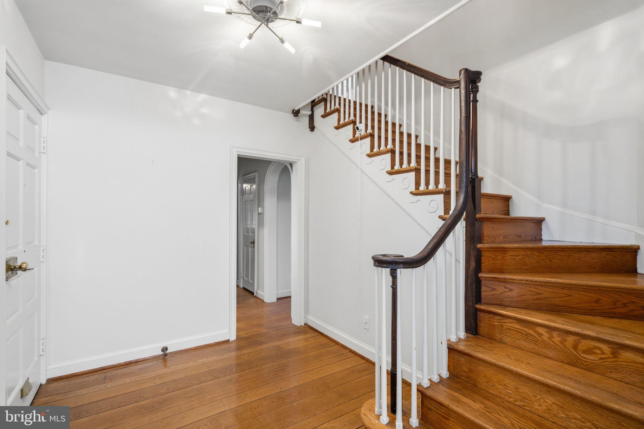 2116 BRANCH AVENUE SE