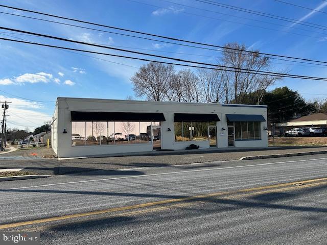 705 N MAIN STREET 705