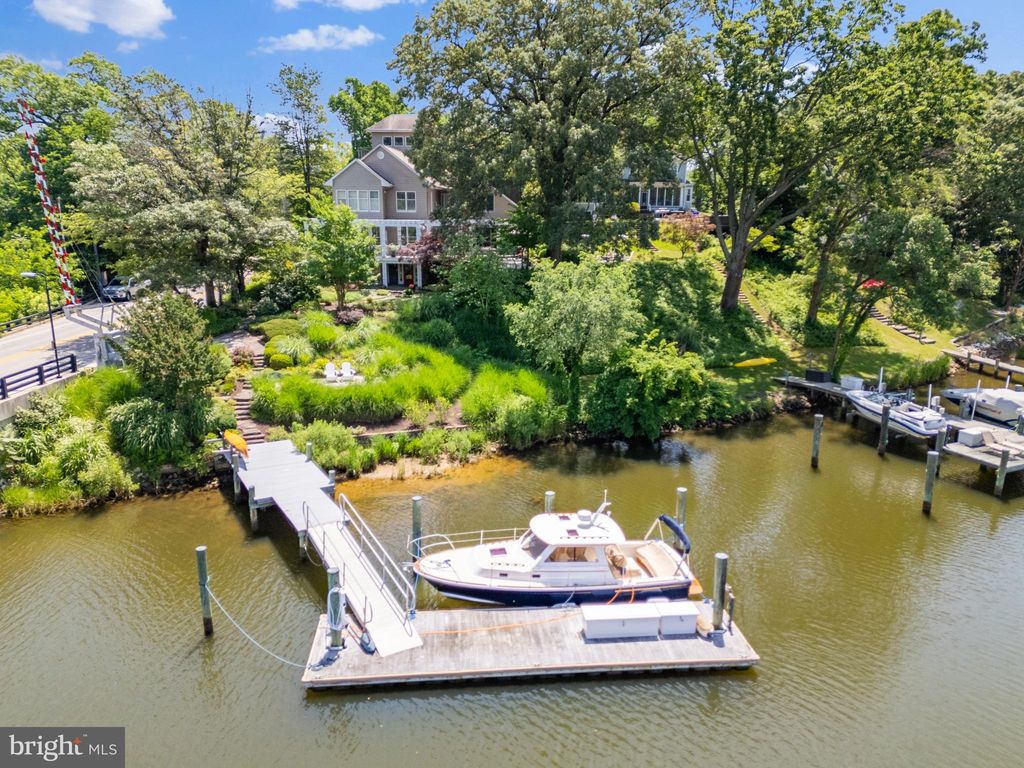 Photo of 411 Ridgely Avenue, ANNAPOLIS, MD 21401 (MLS # MDAA2115056)