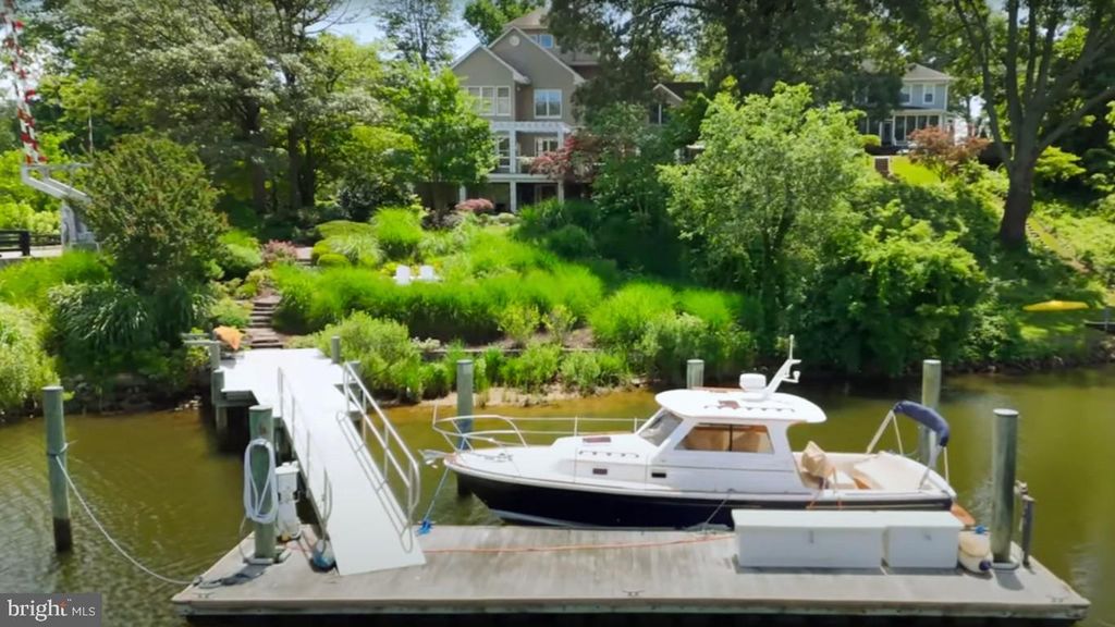 Photo of 411 Ridgely Avenue, ANNAPOLIS, MD 21401 (MLS # MDAA2115056)