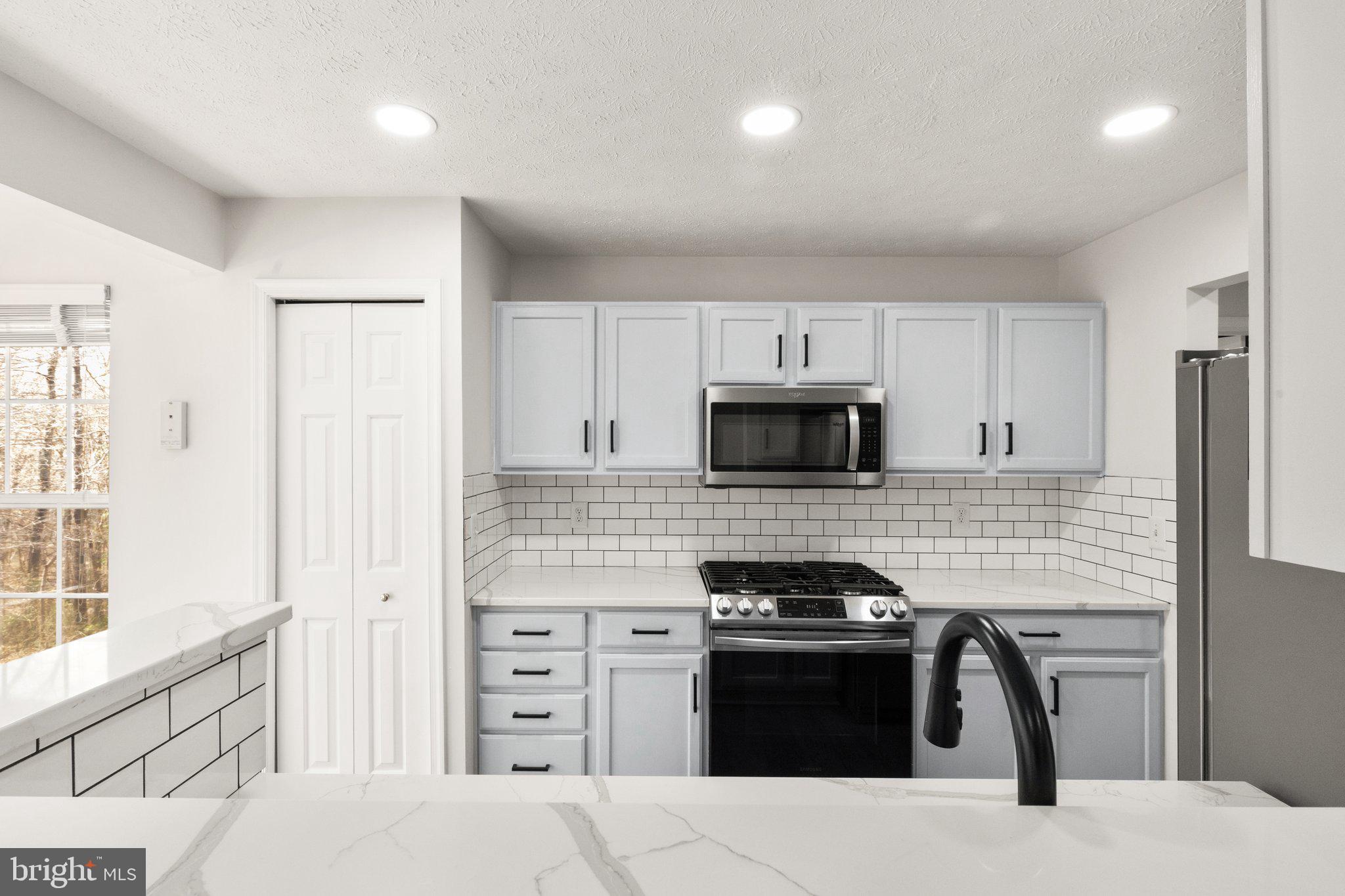 PINEY ORCHARD - Residential