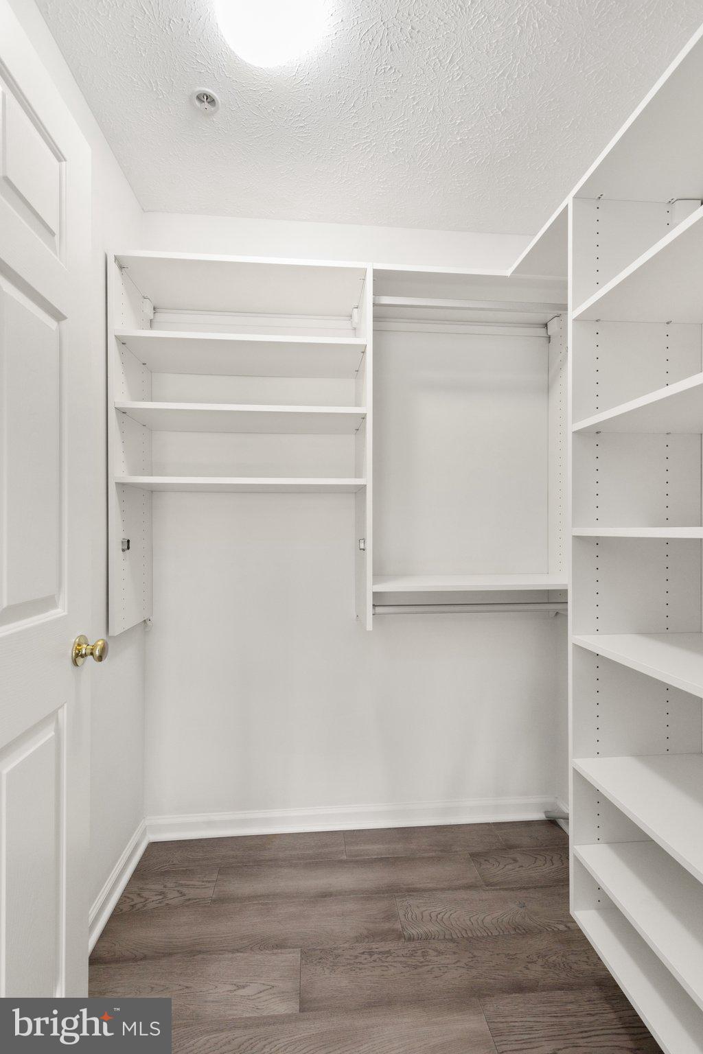 PINEY ORCHARD - Residential