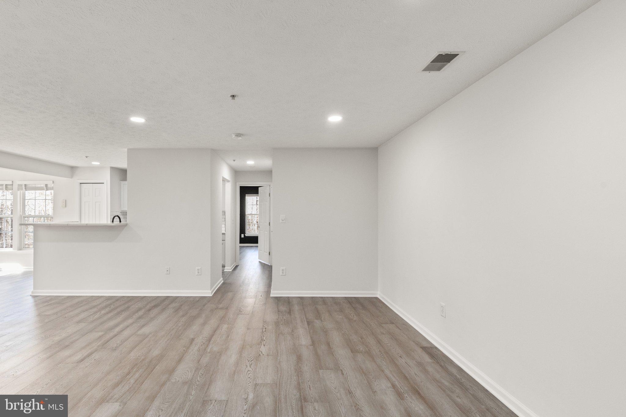 PINEY ORCHARD - Residential