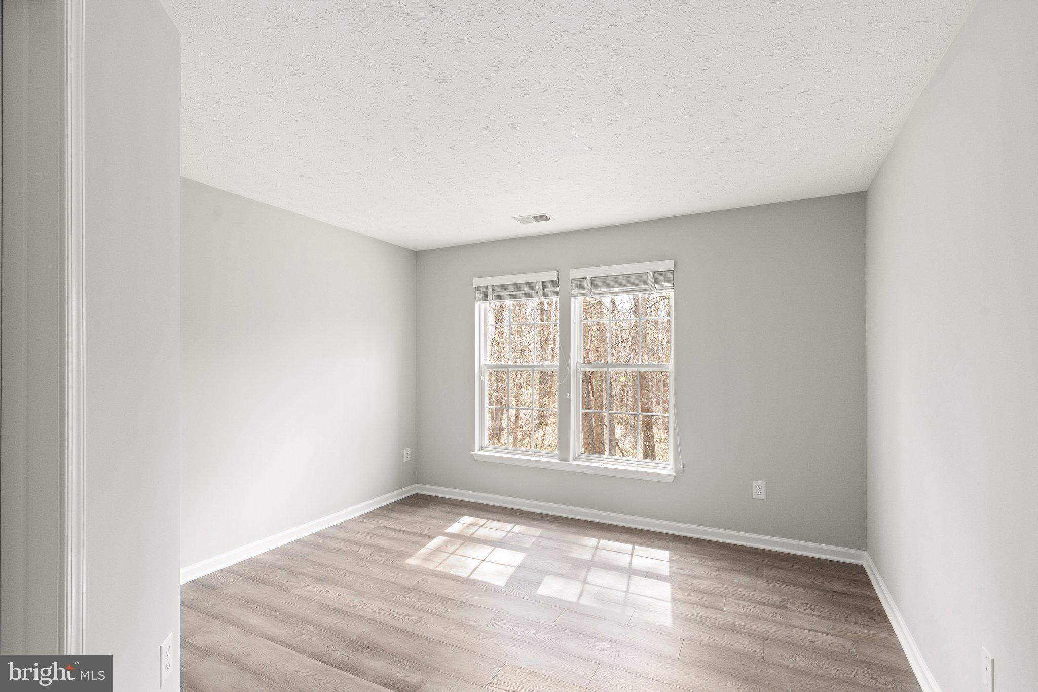 PINEY ORCHARD - Residential