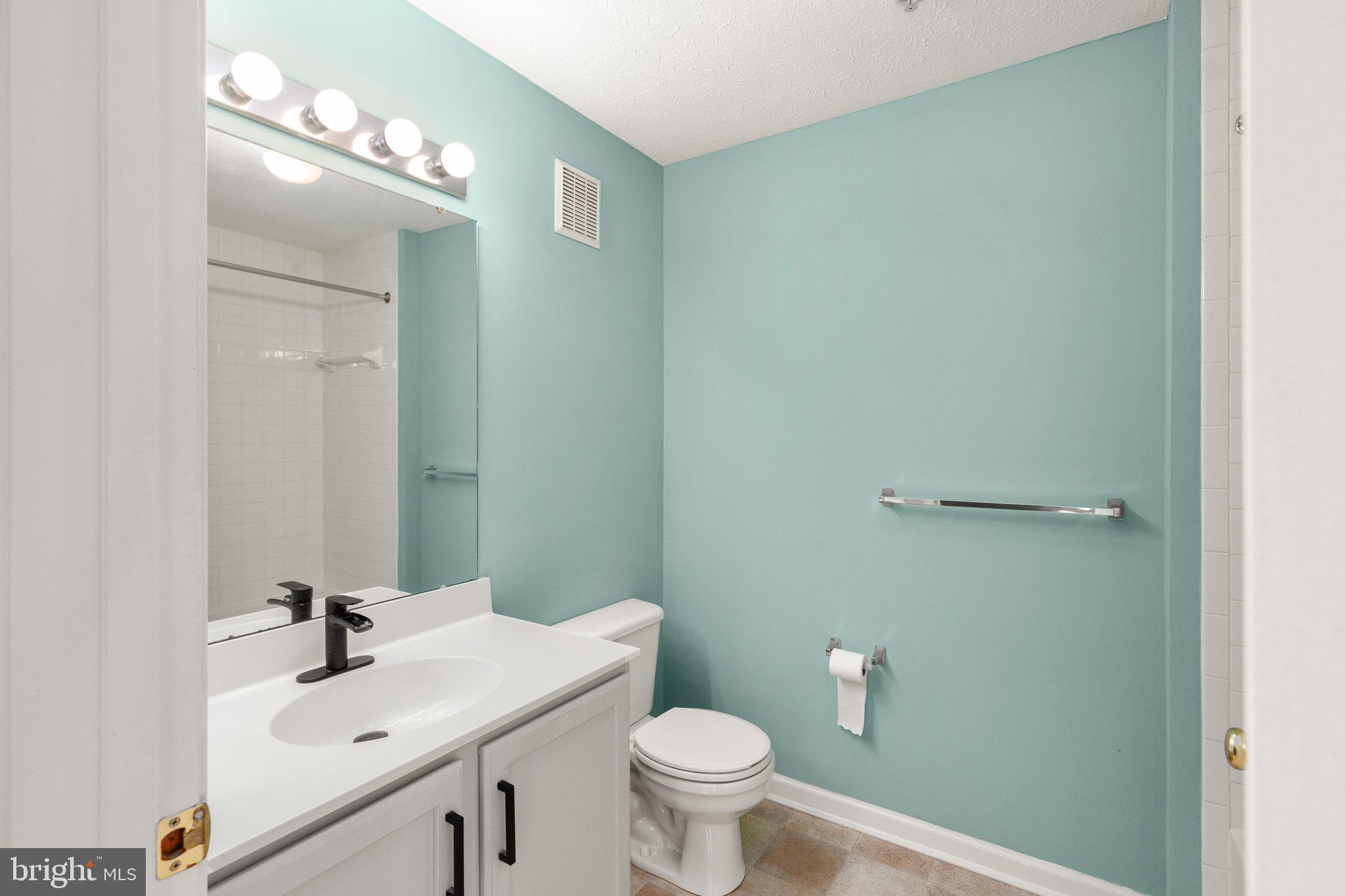 PINEY ORCHARD - Residential