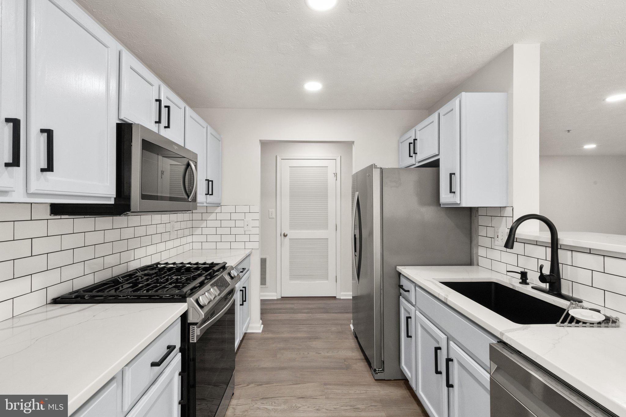 PINEY ORCHARD - Residential