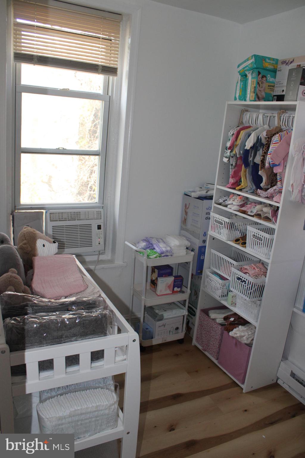 PHILADELPHIA (WEST) - Residential