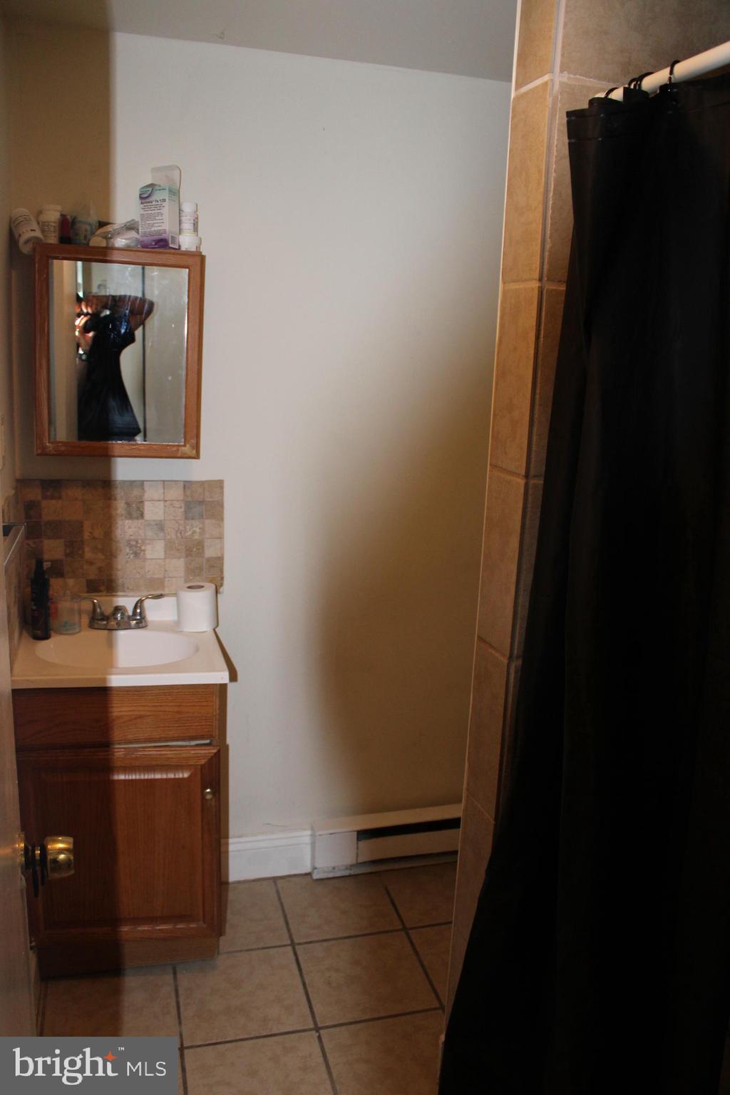 PHILADELPHIA (WEST) - Residential