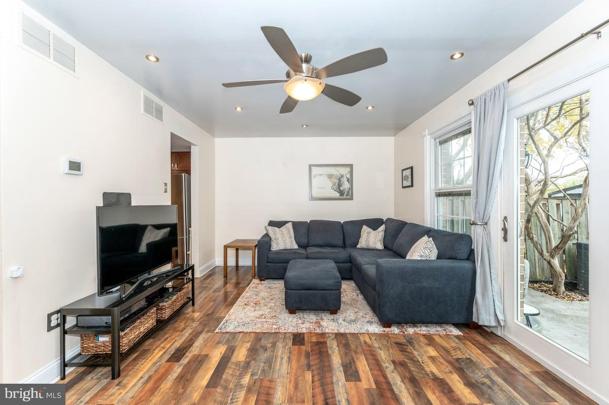 MARBLE HILL - Residential