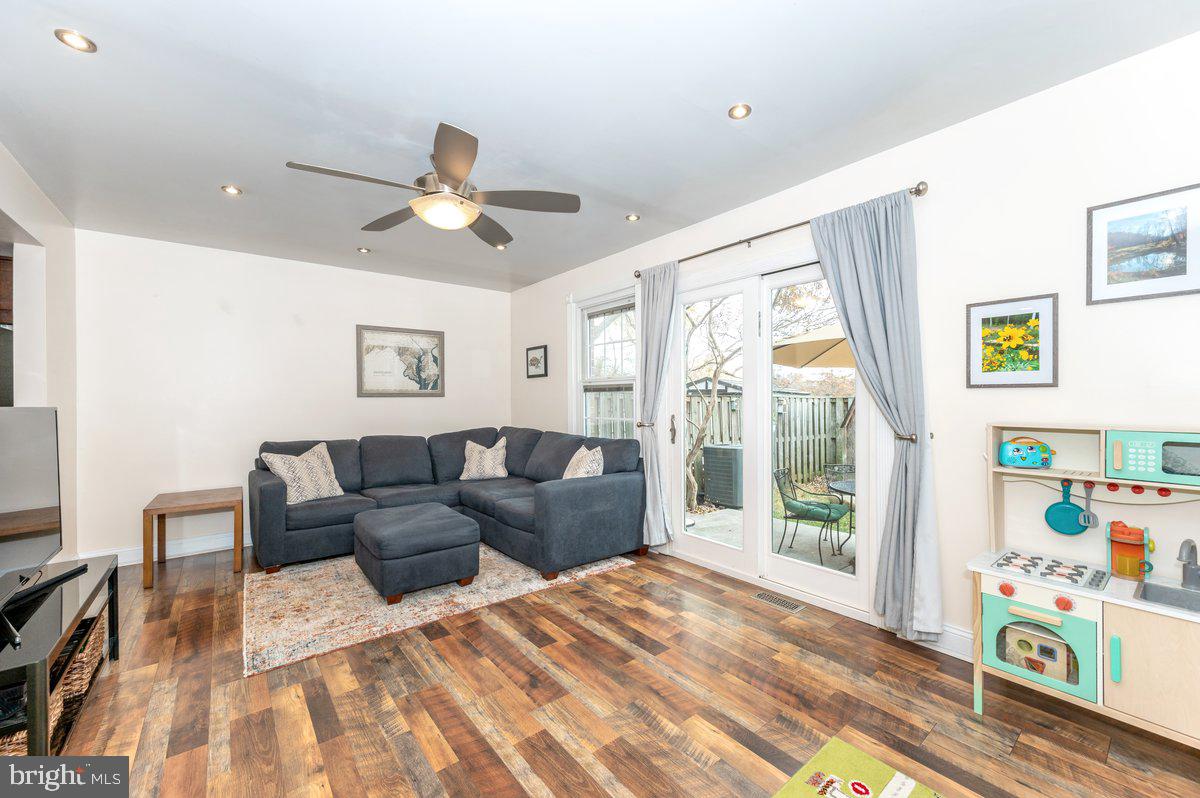 MARBLE HILL - Residential