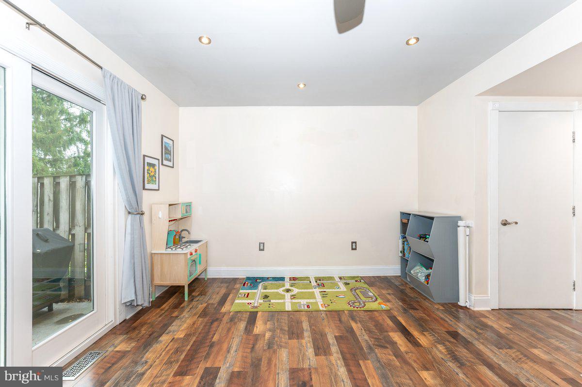 MARBLE HILL - Residential