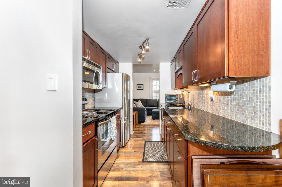 MARBLE HILL - Residential