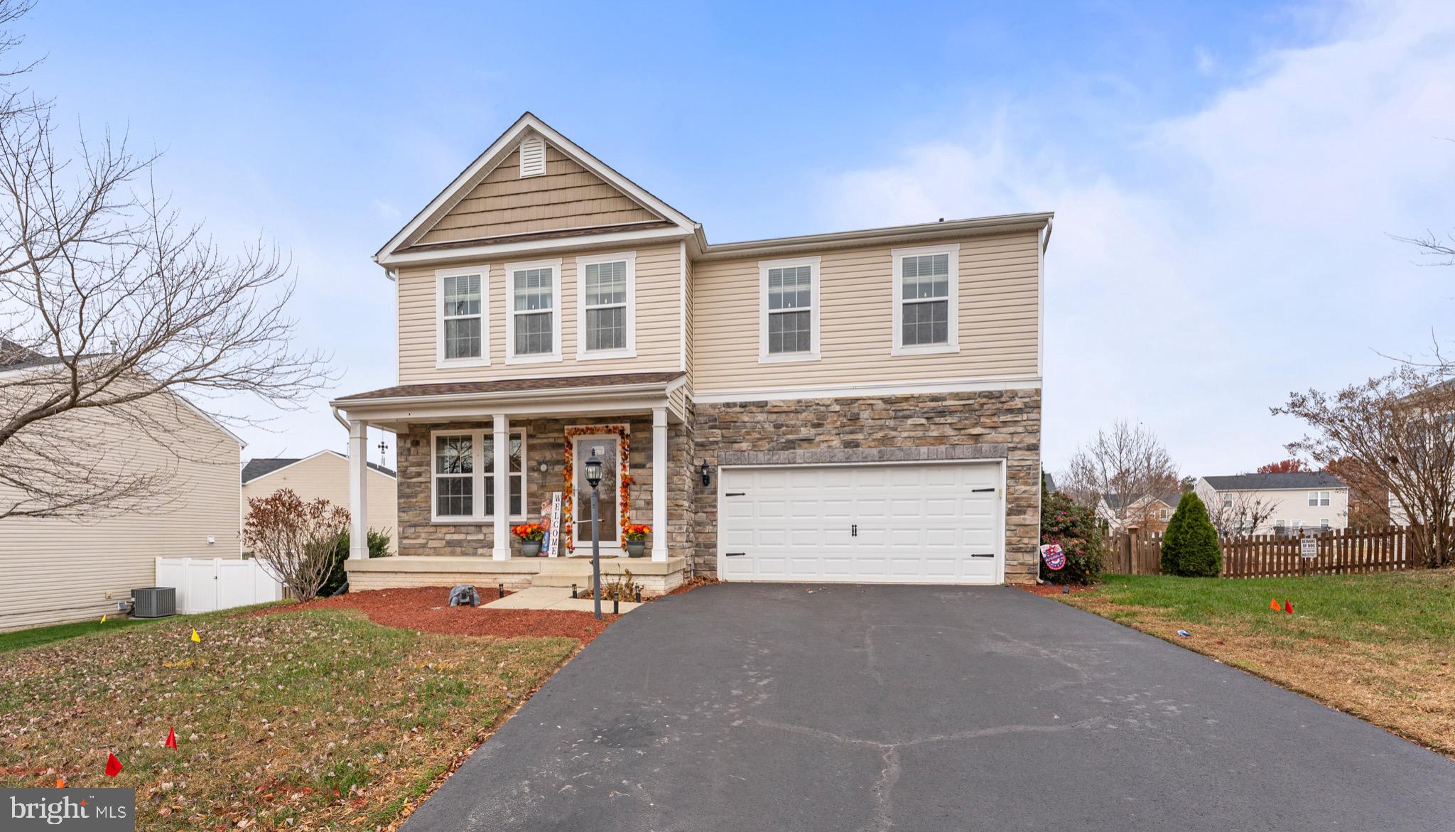 STAFFORD LAKES VILLAGE - Residential