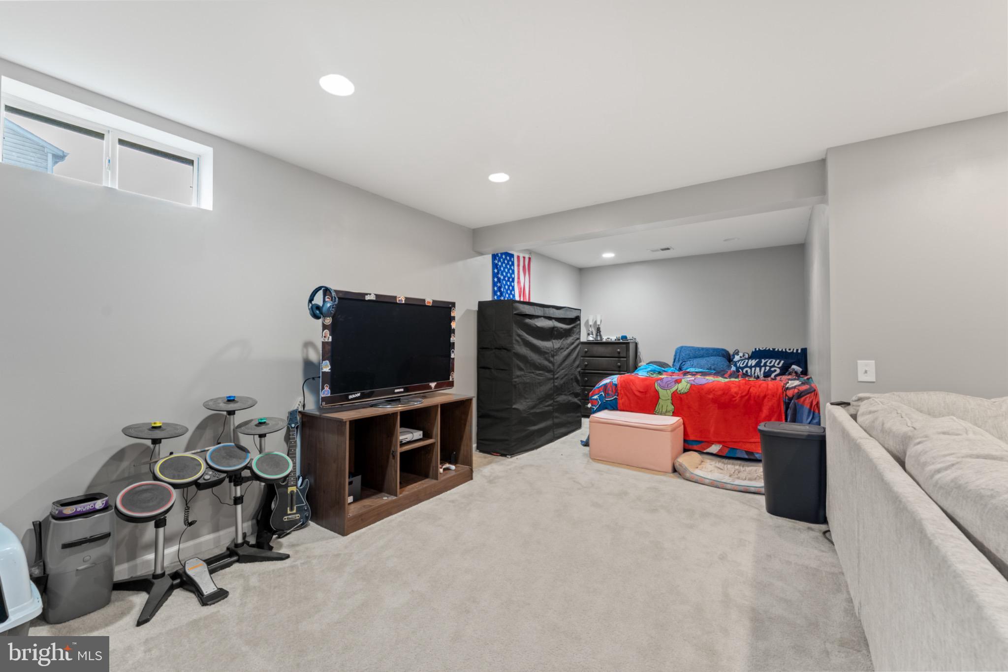 STAFFORD LAKES VILLAGE - Residential