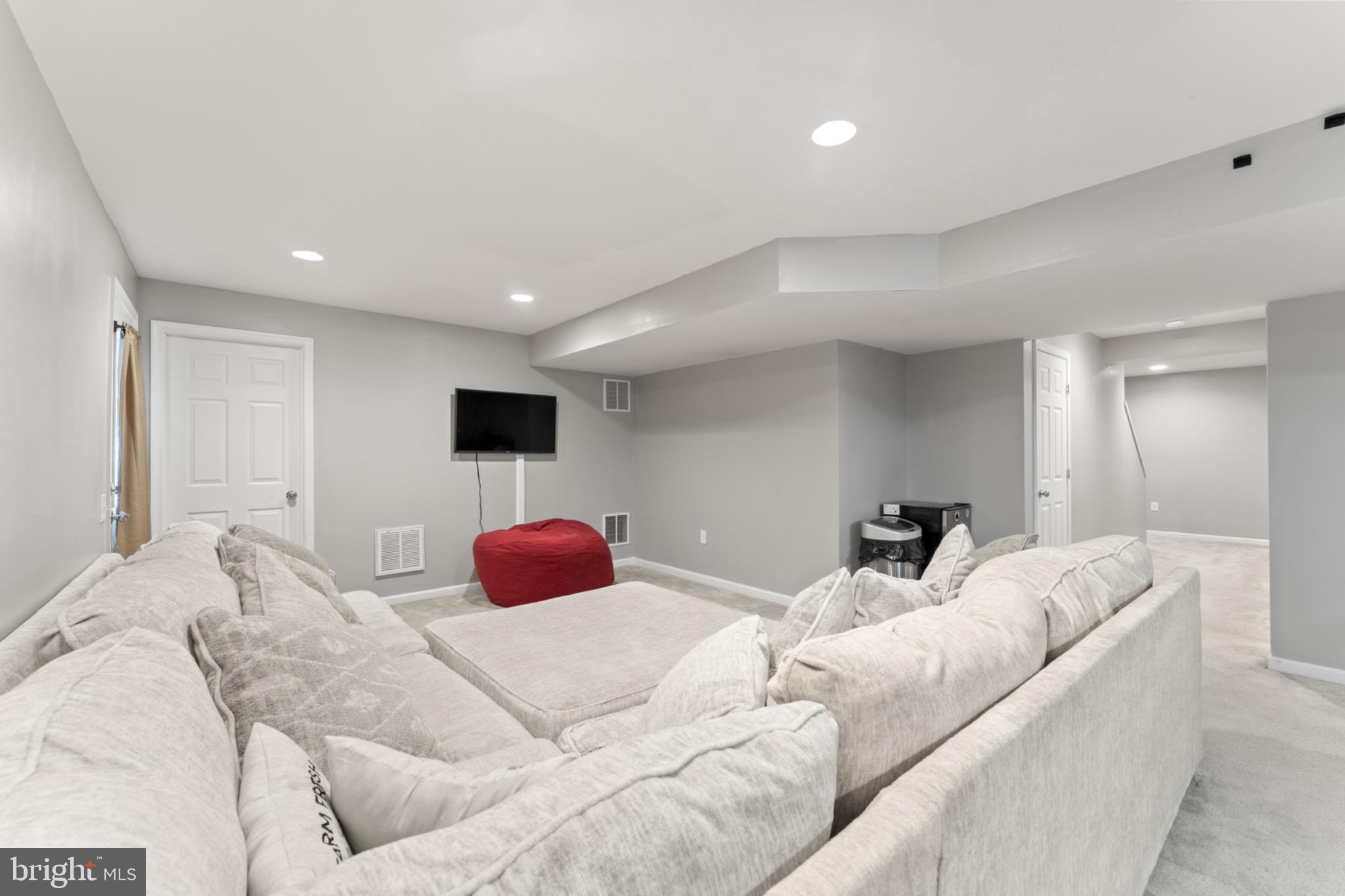 STAFFORD LAKES VILLAGE - Residential