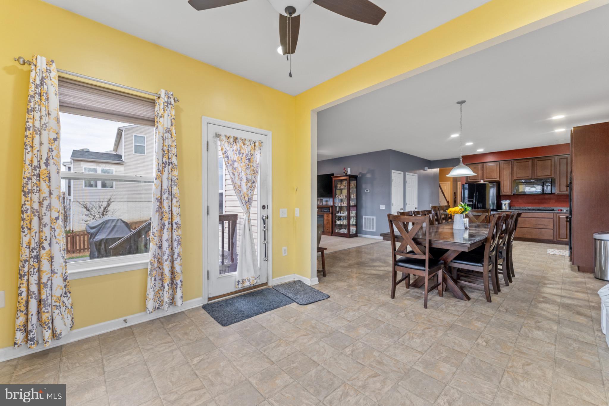 STAFFORD LAKES VILLAGE - Residential