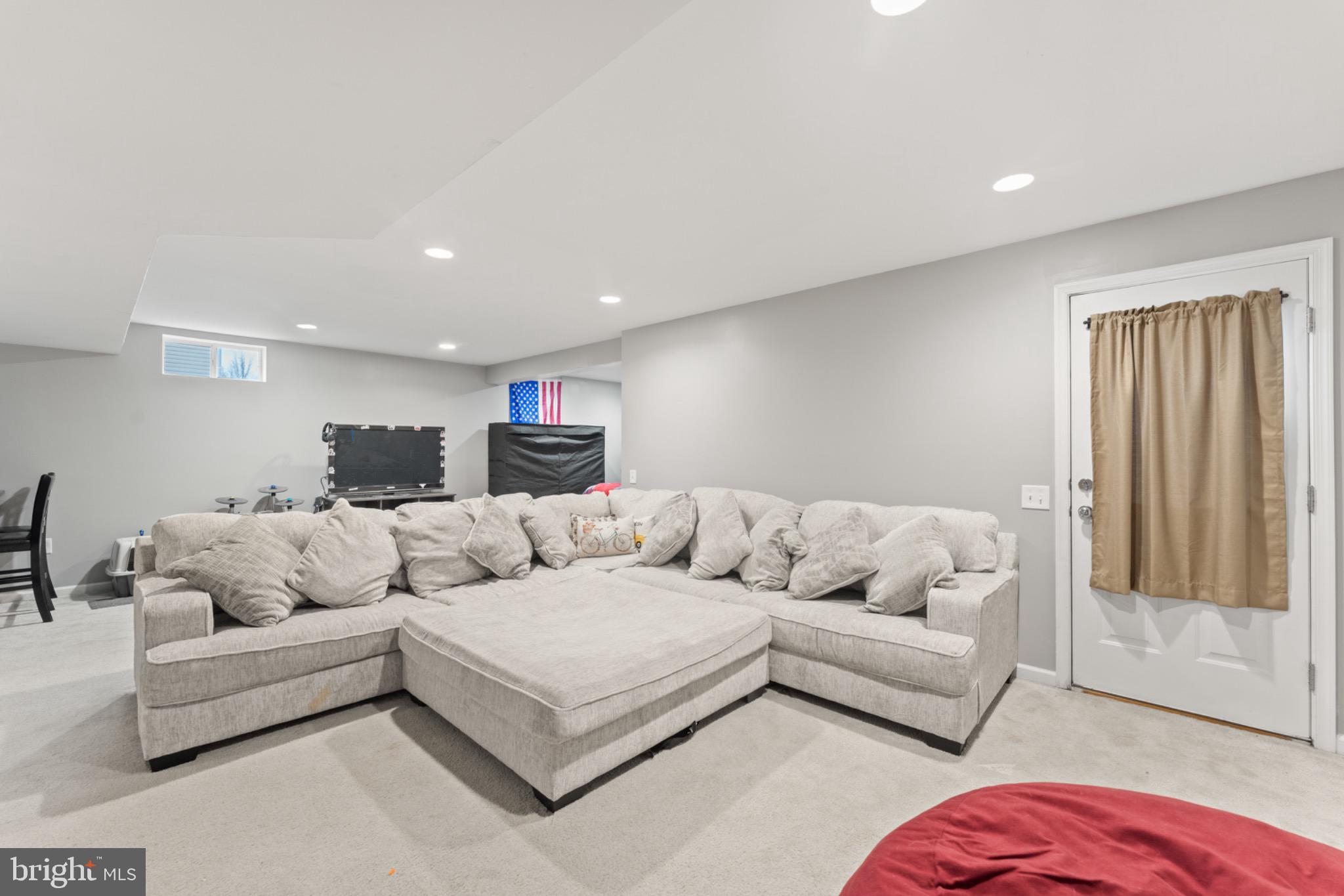 STAFFORD LAKES VILLAGE - Residential