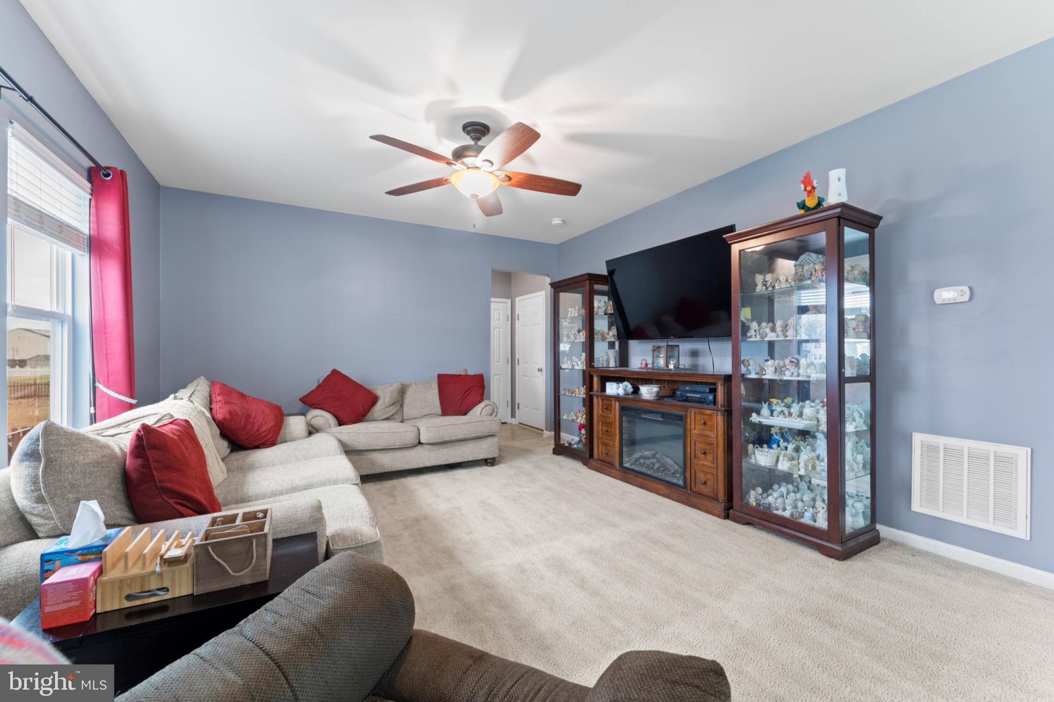 STAFFORD LAKES VILLAGE - Residential