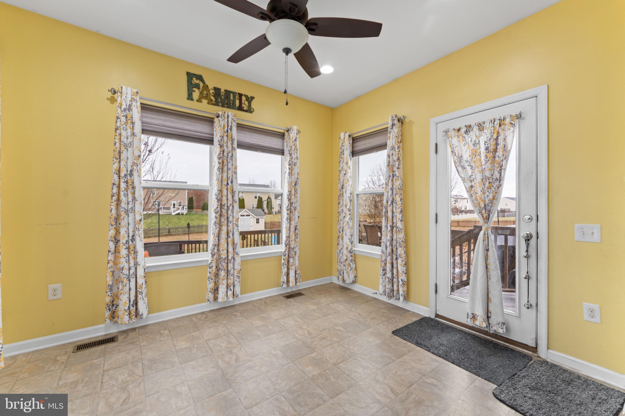 STAFFORD LAKES VILLAGE - Residential