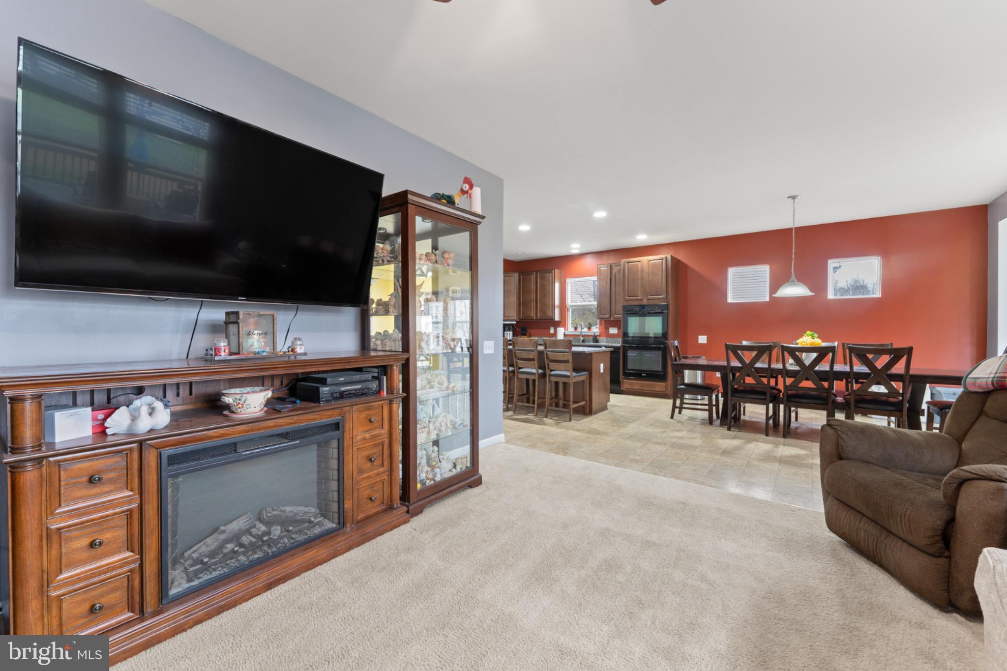 STAFFORD LAKES VILLAGE - Residential