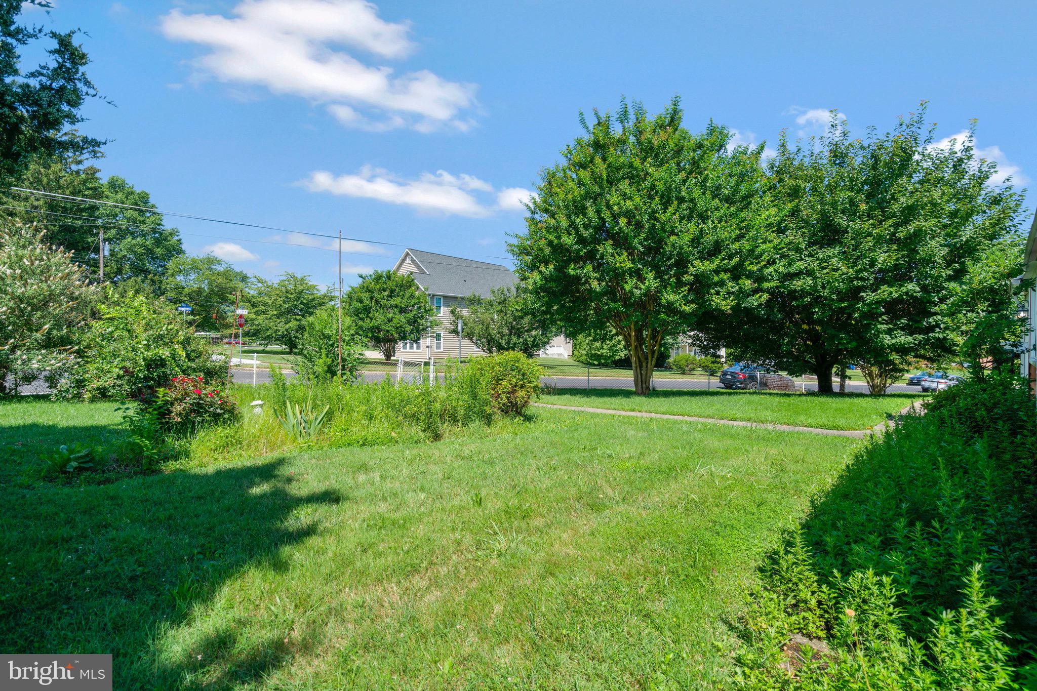 ANNALEE HEIGHTS - Residential