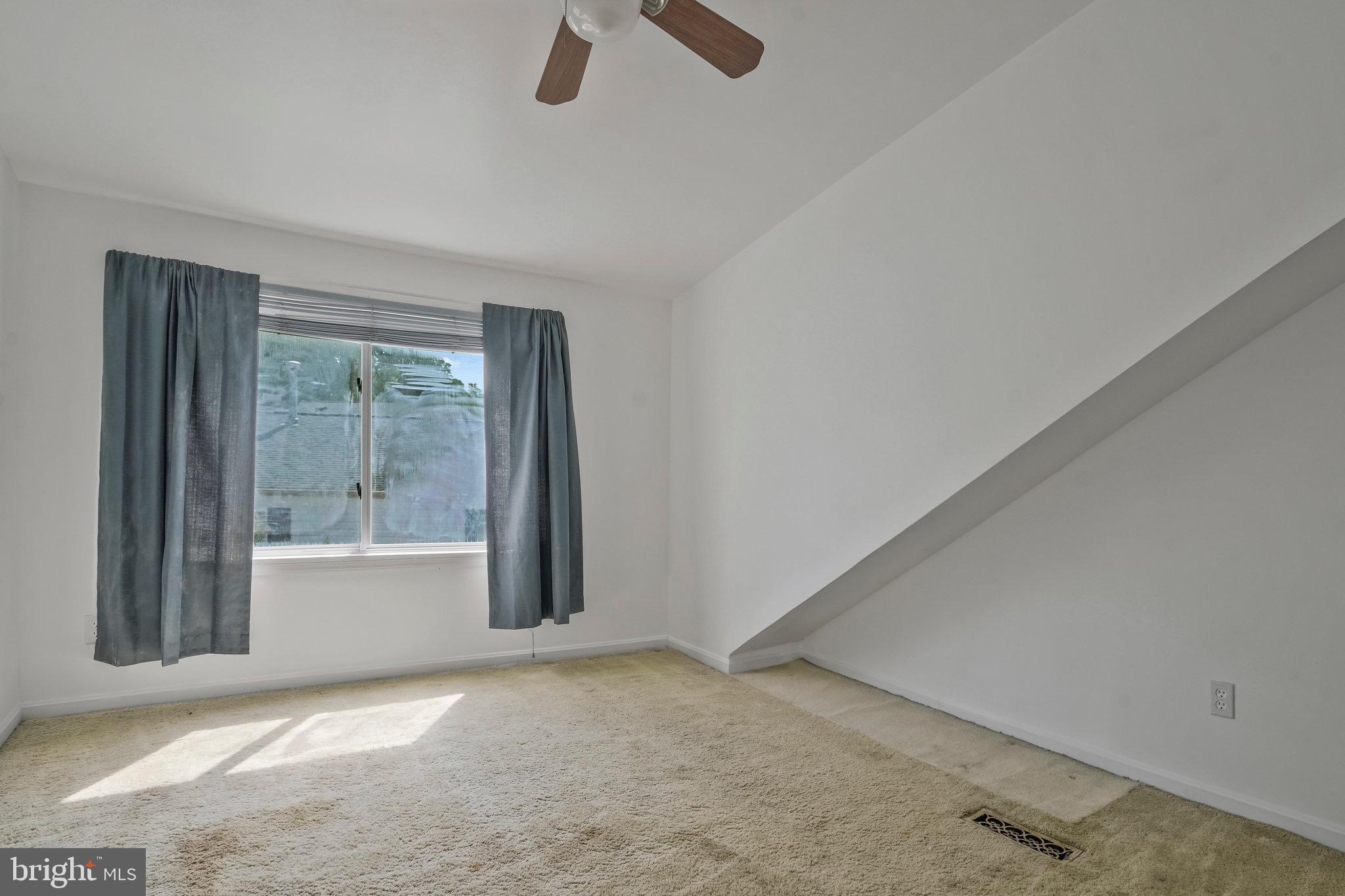 ANNALEE HEIGHTS - Residential